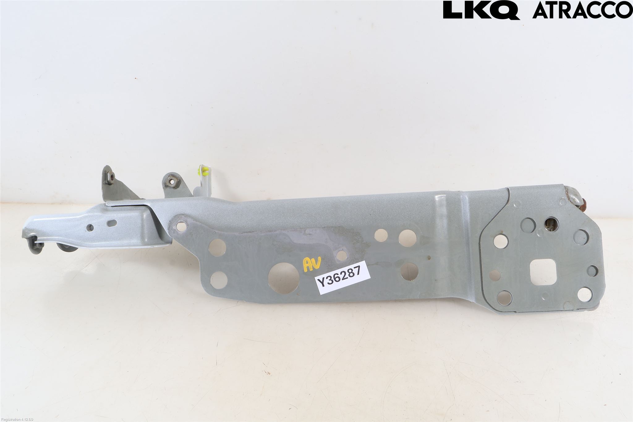 Toyota COROLLA 19- Kylarfäste-Ram-Balk