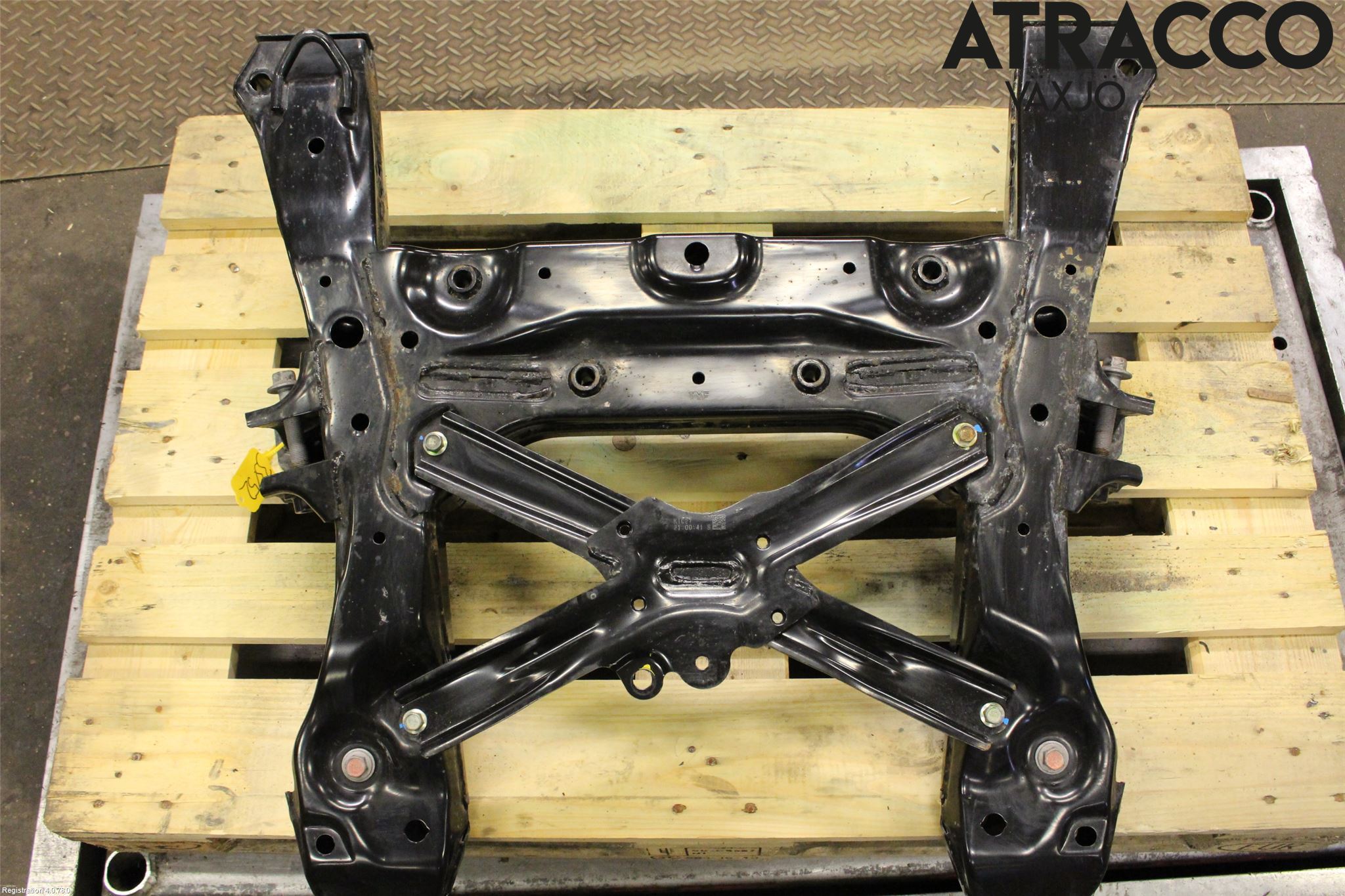 Honda E 20-23 Framvagnsbalk