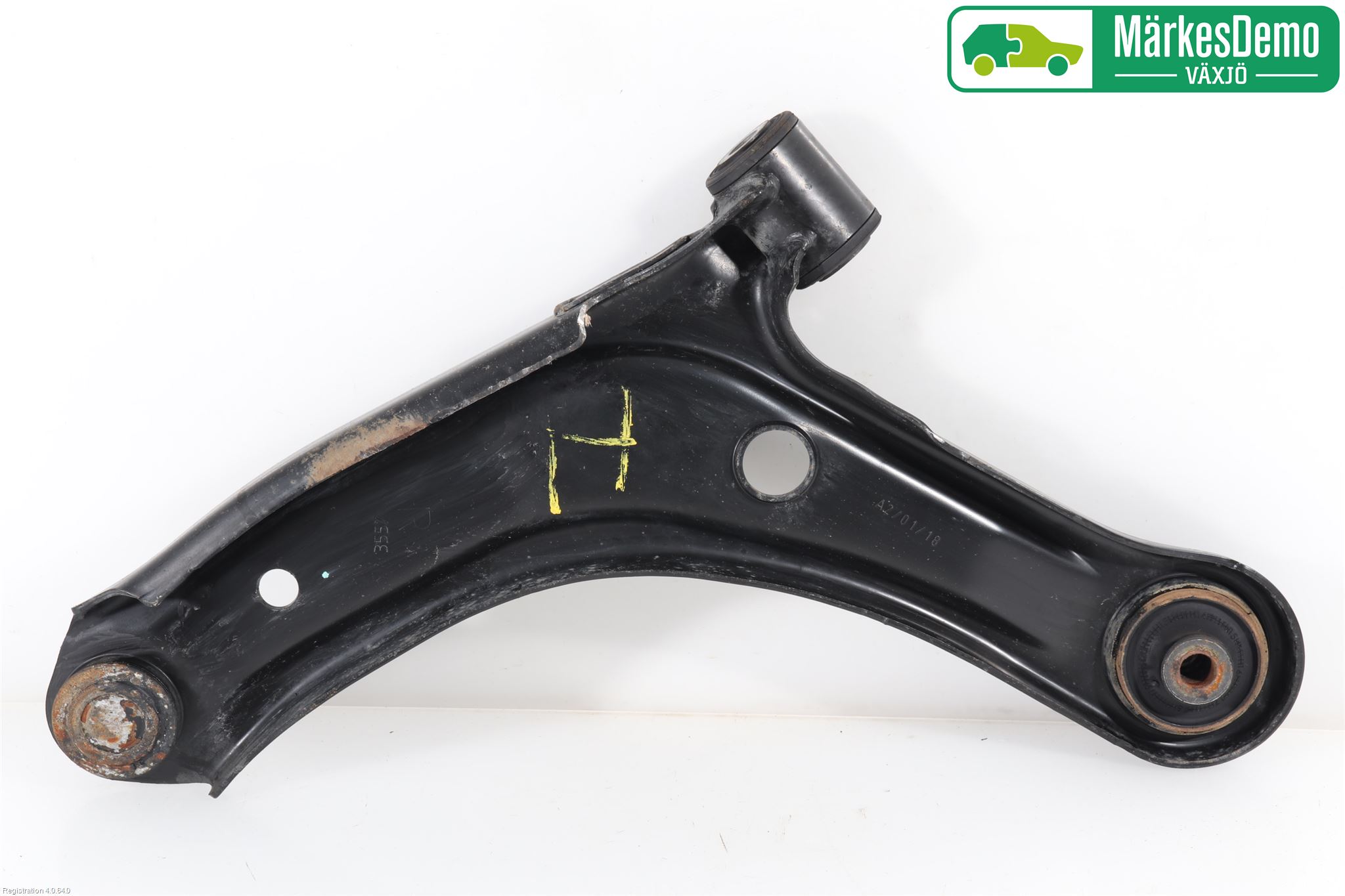 Suzuki VITARA 15- Bärarm Fram Undre Hö