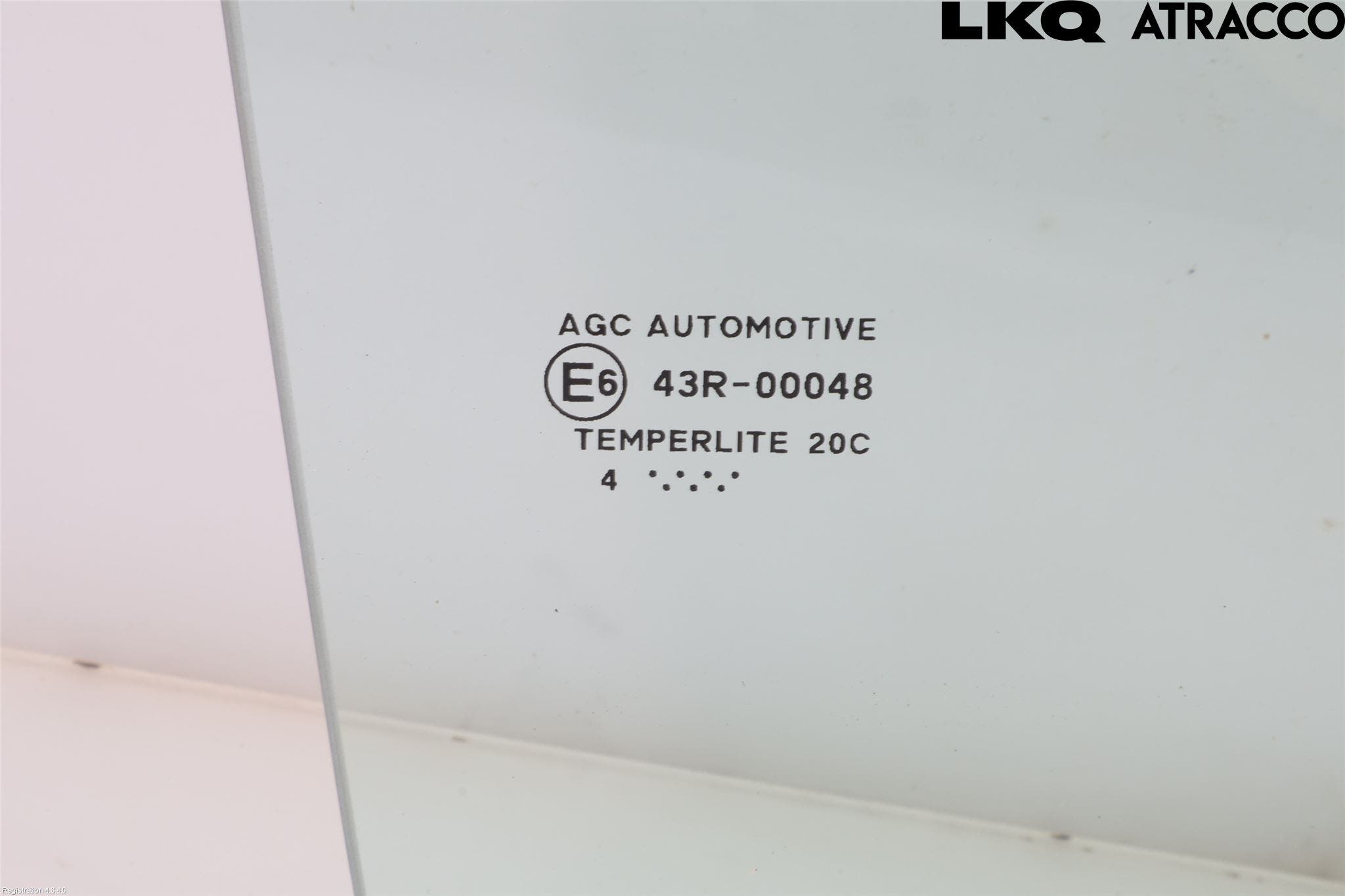 Toyota COROLLA 19- Dörruta Bak Höger