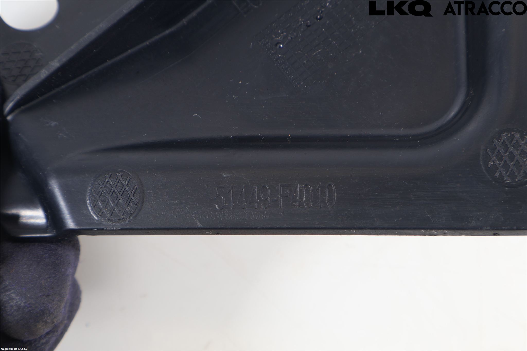 Toyota C-HR 24- Hasplåt Plåt-Plast