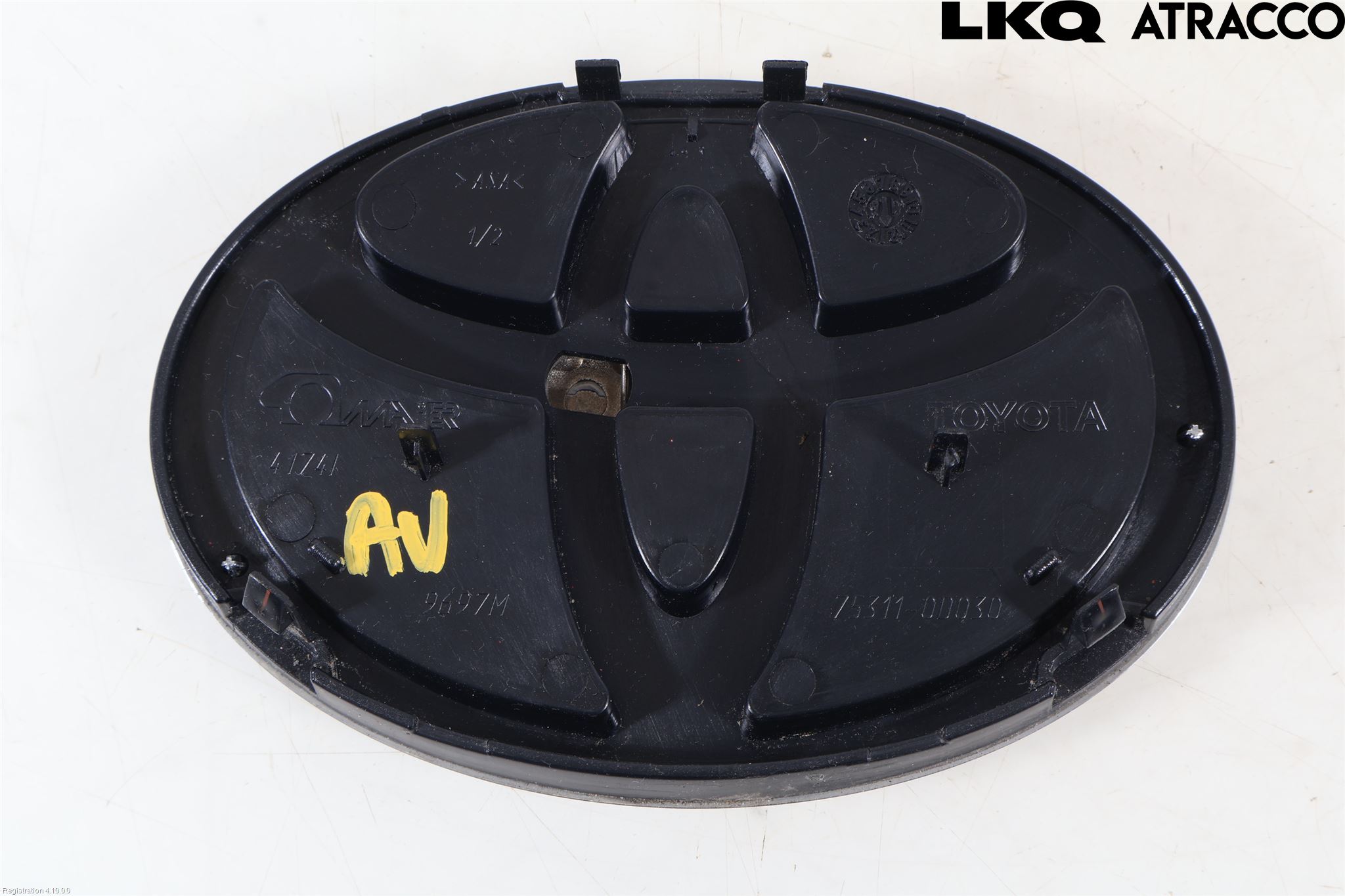 Toyota YARIS XP90 06-11 Emblem