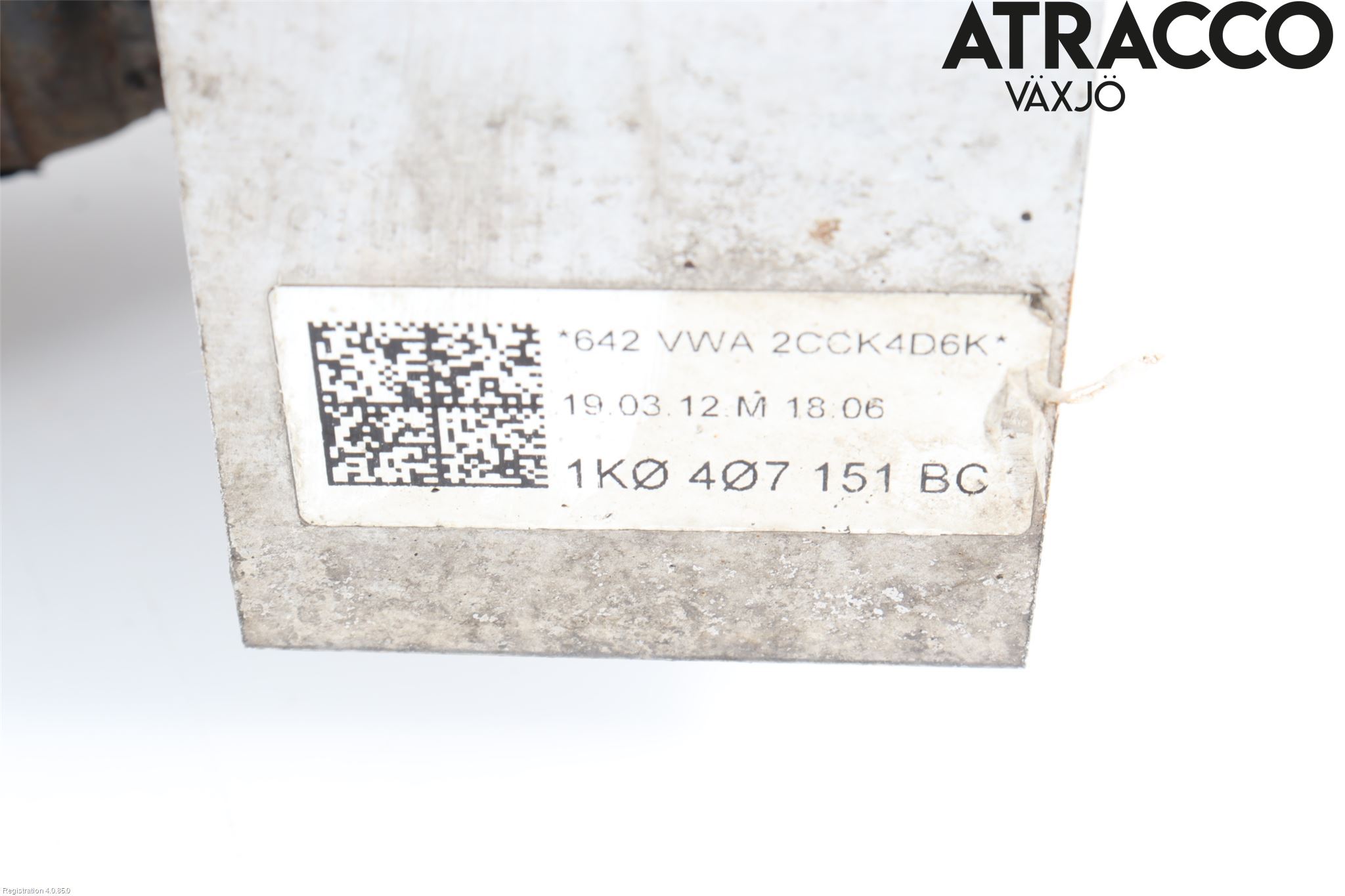 Volkswagen VW GOLF VI 09-13 Bärarm Fram Undre Vä