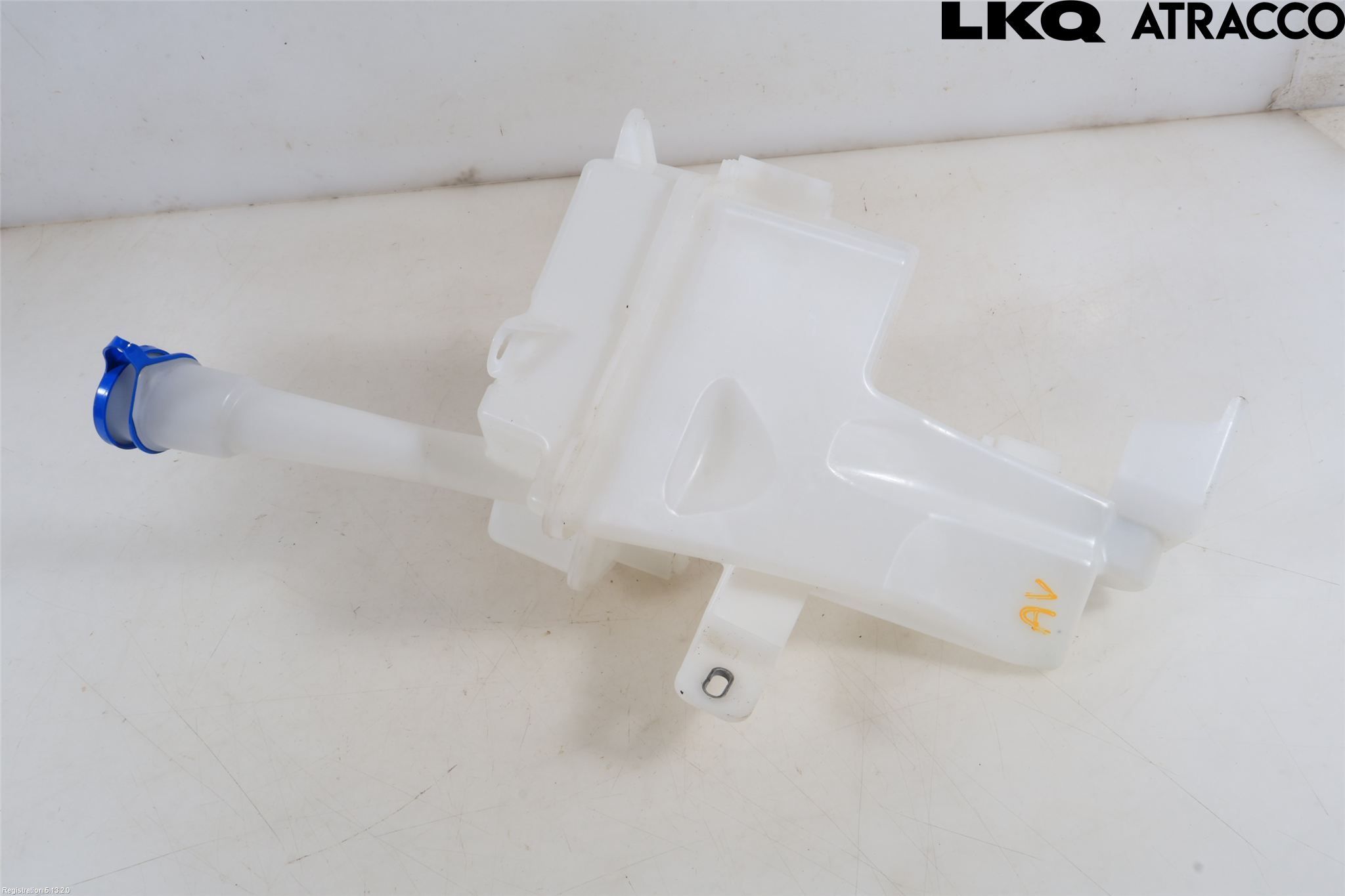 Toyota YARIS XP21 20- Spolartank Vindruta