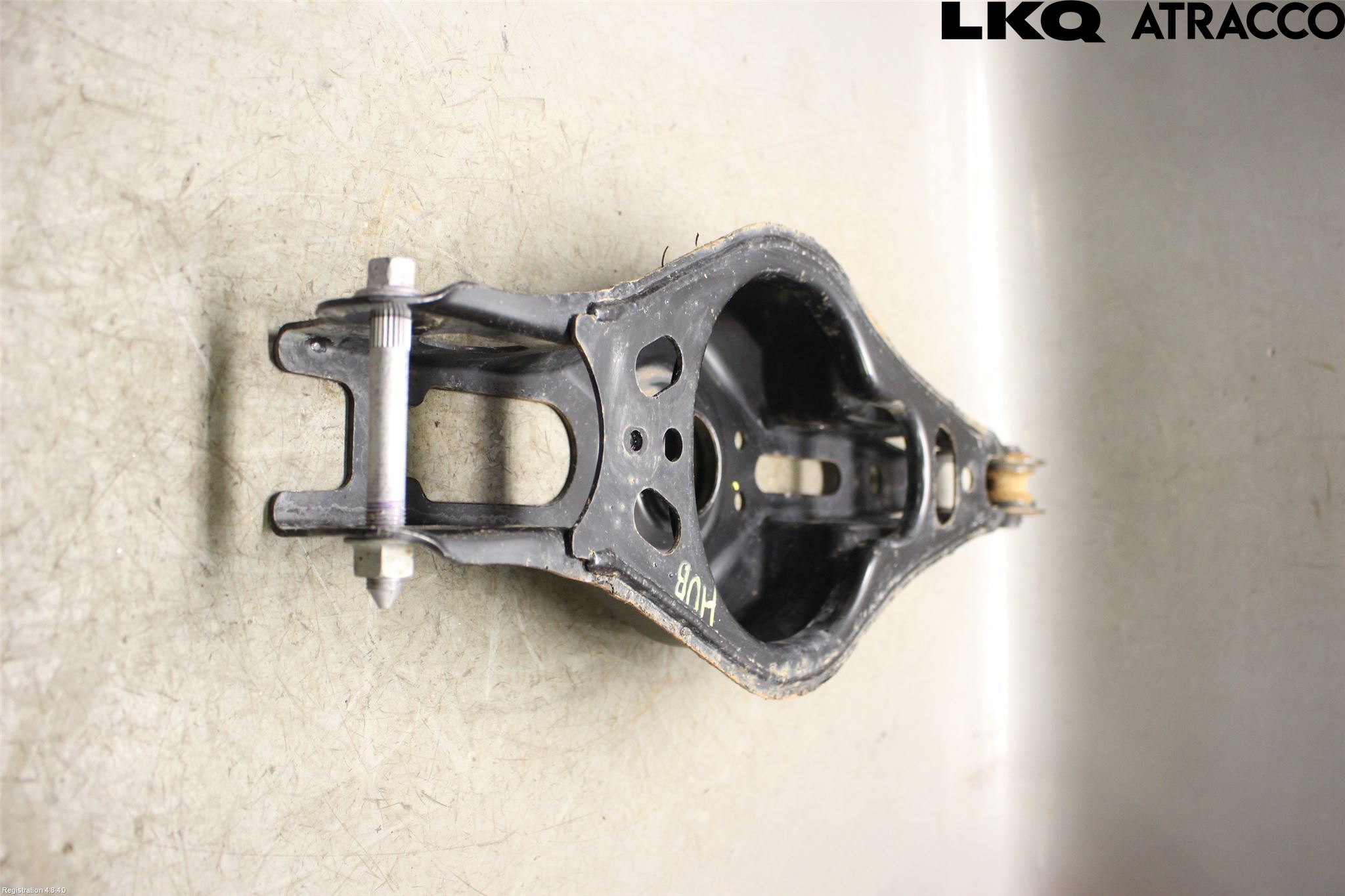 Toyota bZ4X EA10 22- Bärarm Bak Höger
