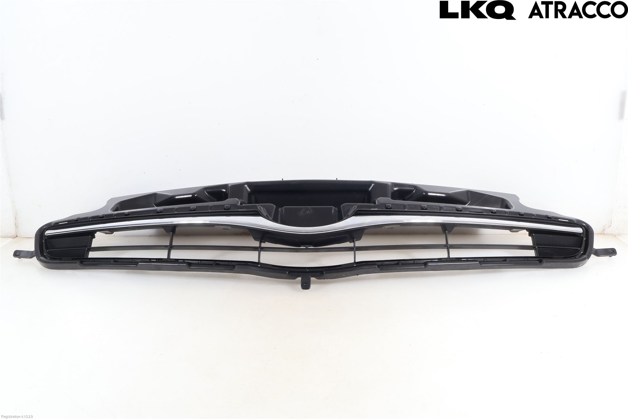 Toyota VERSO-S 11-16 Grill Komp