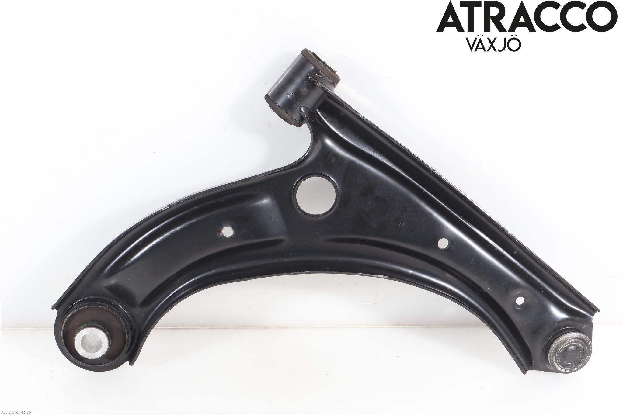 Suzuki SWIFT 17-24 Bärarm Fram Undre Vä