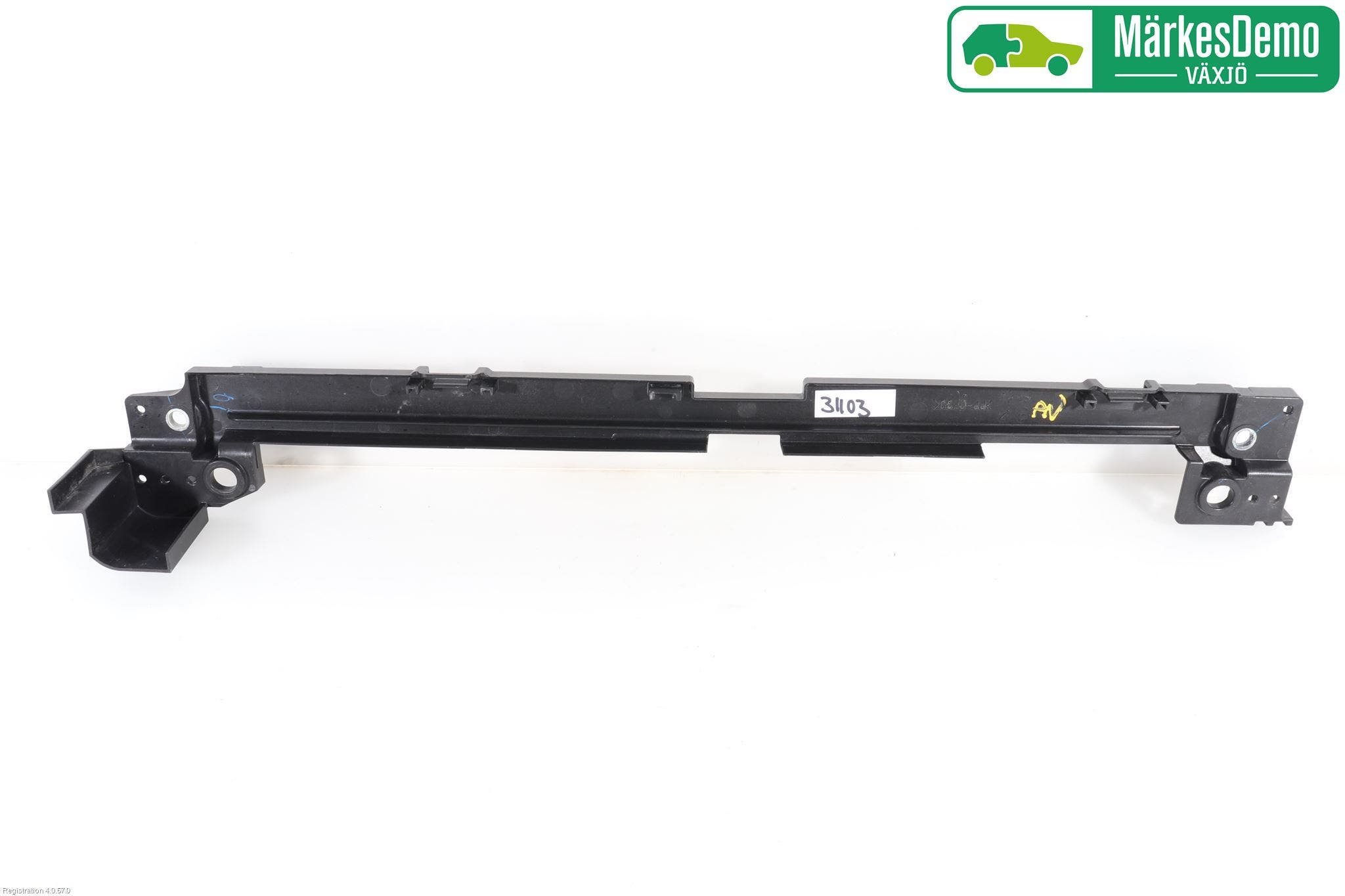 Toyota YARIS XP130 15-20 Kylfläktkåpa