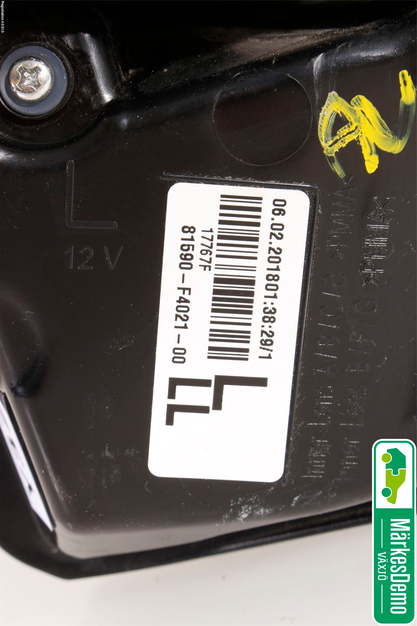 Toyota C-HR 16-23 Bakljus Lucka Vä