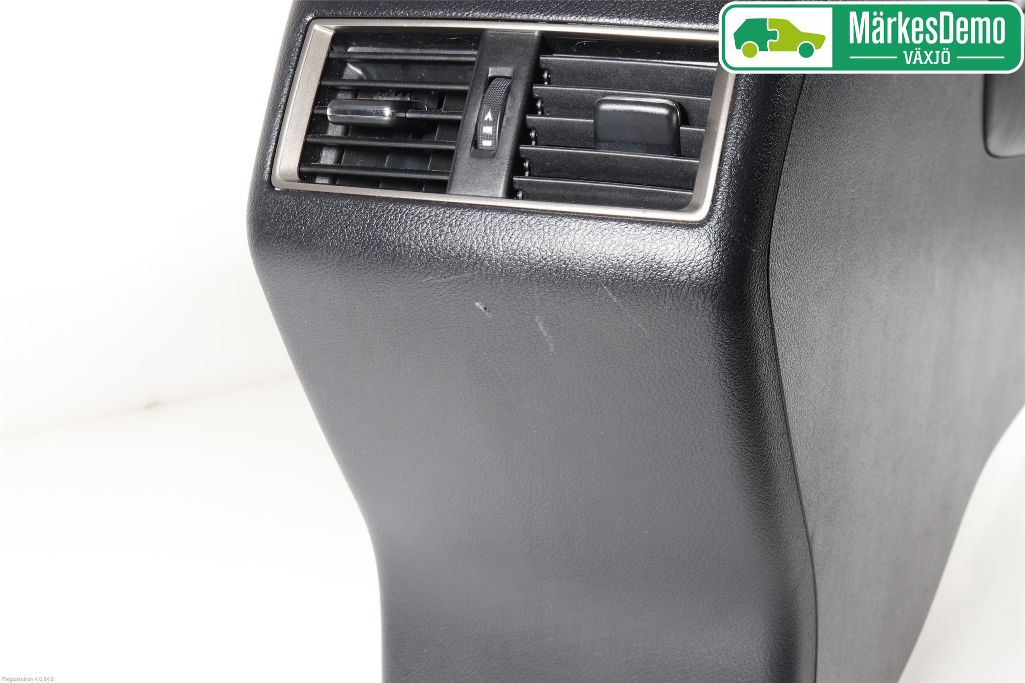 Lexus NX 300h 15-21 Instrumentkonsoll Golv