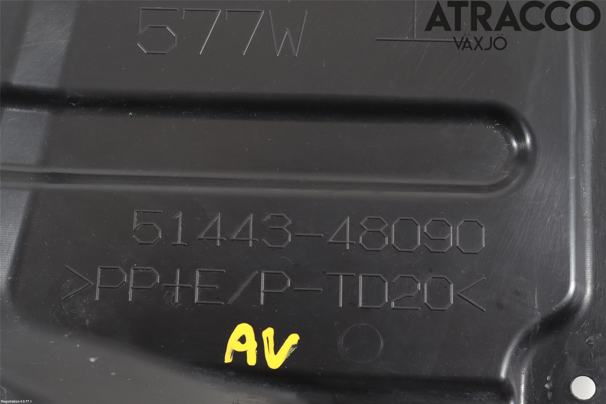 Lexus NX 300h 15-21 Hasplåt Plåt-Plast