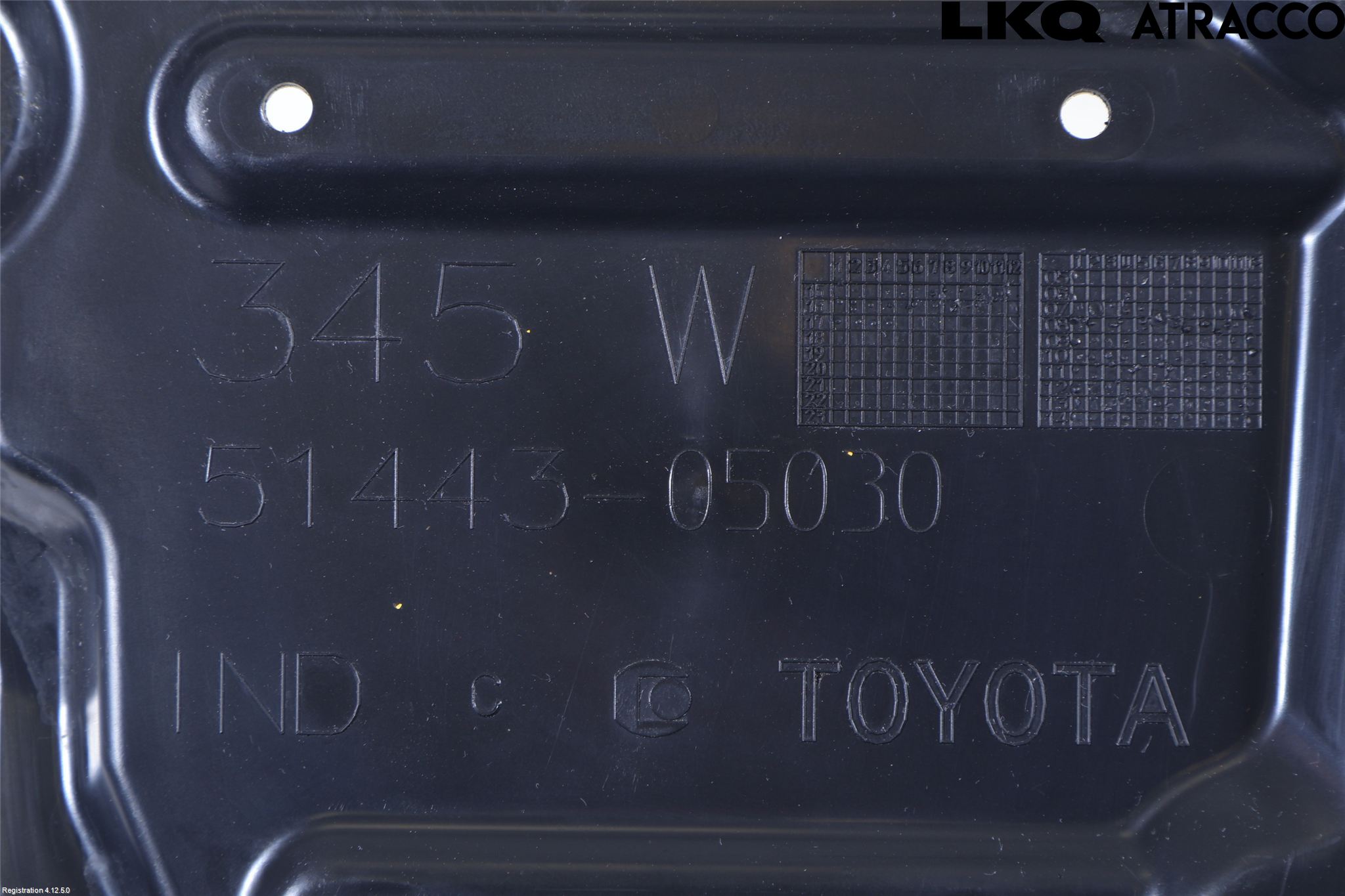 Toyota AVENSIS 16-18 Hasplåt Plåt-Plast