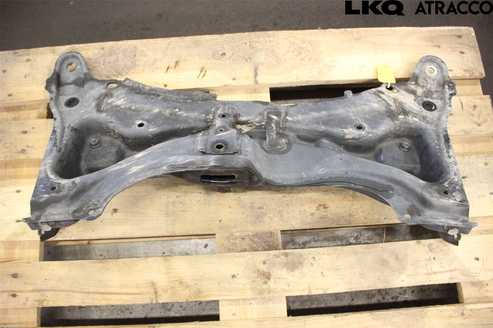 Toyota YARIS XP130 15-20 Framvagnsbalk