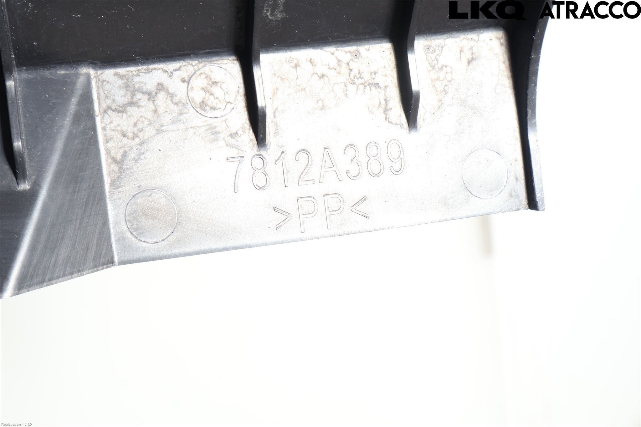 Mitsubishi OUTLANDER 13-21 Deflektor Plåt-Plast Kylning