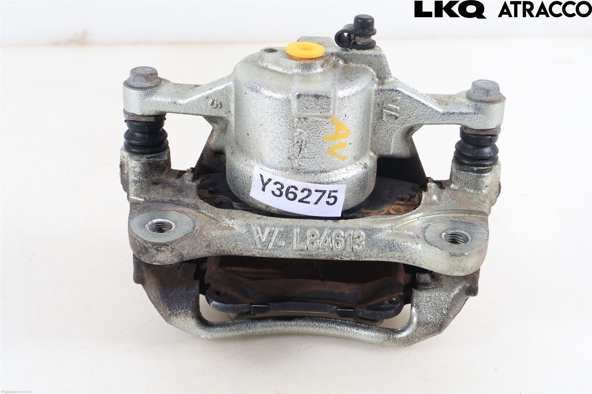 Lexus LBX 24- Bromsok Fram Höger