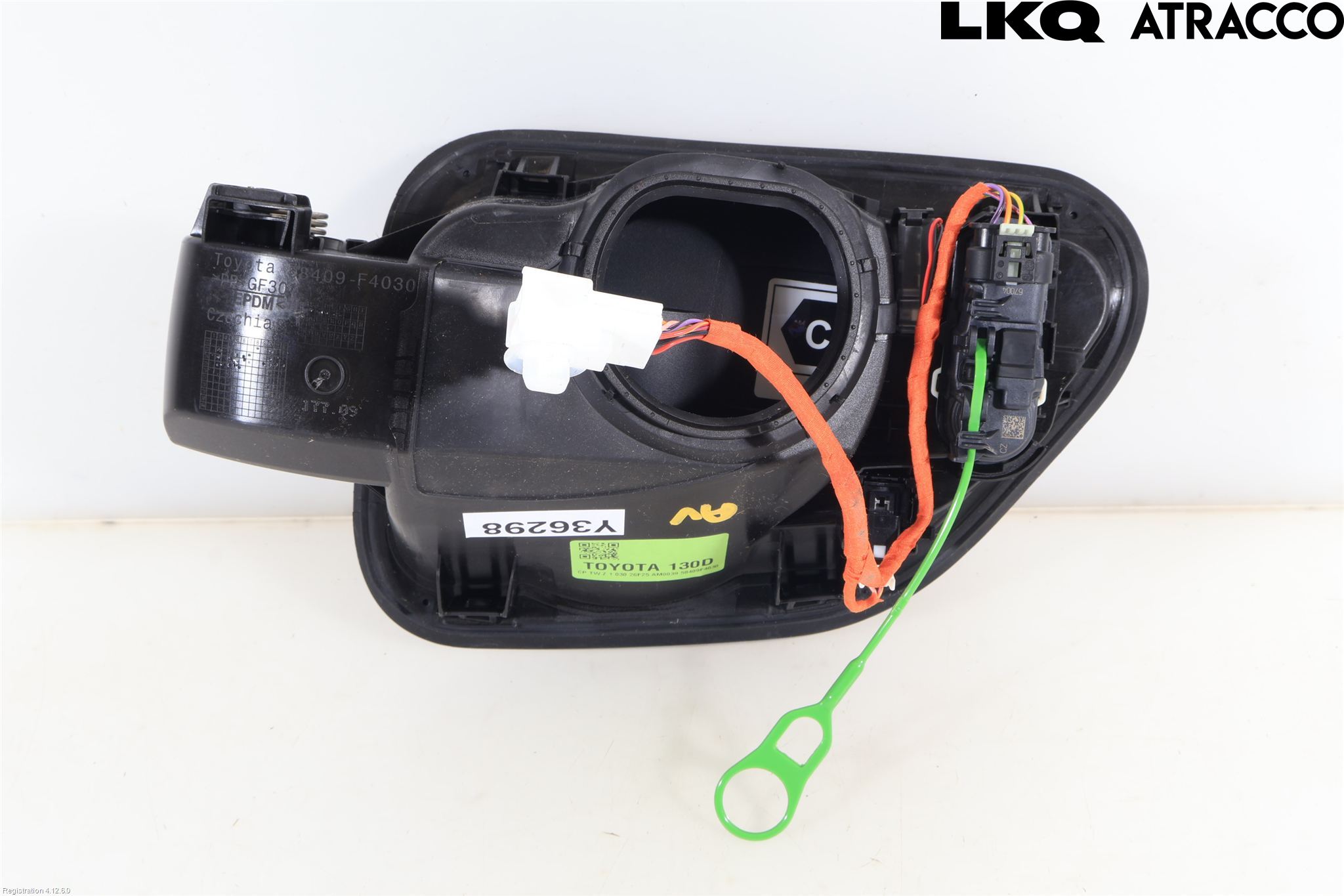 Toyota C-HR 24- Tanklucka