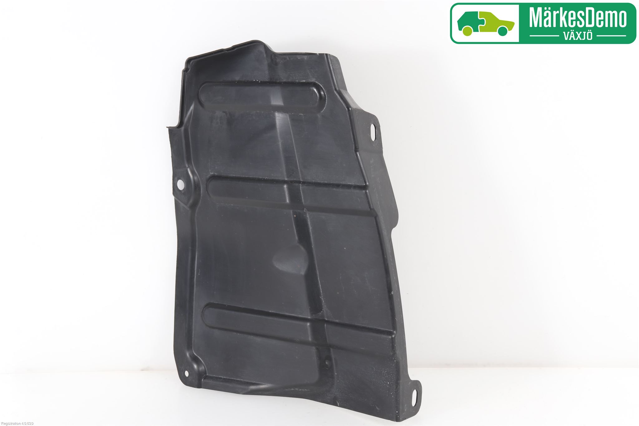 Toyota RAV4 13-18 Hasplåt Plåt-Plast