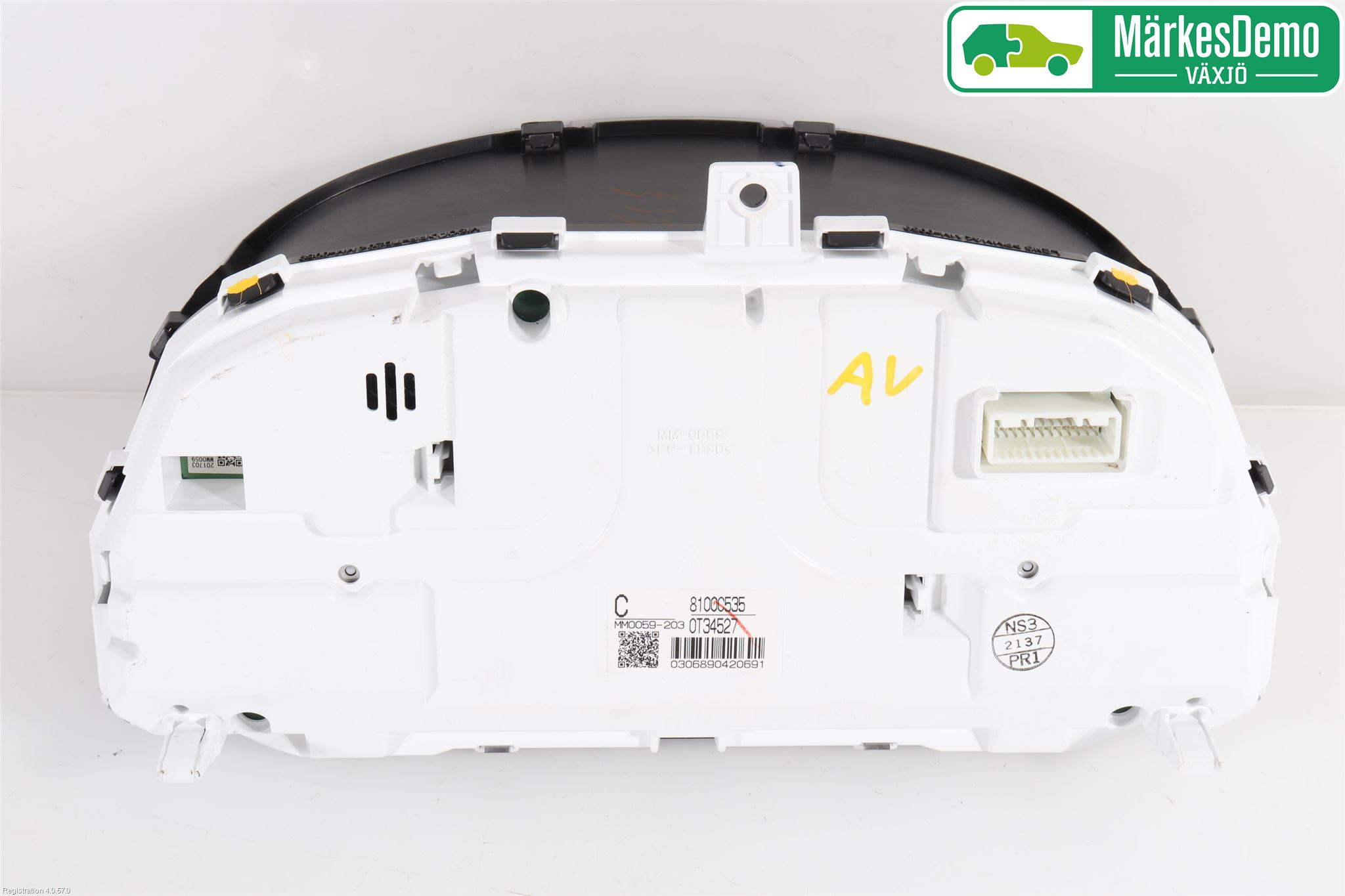 Mitsubishi OUTLANDER 13-21 Instrument Komb