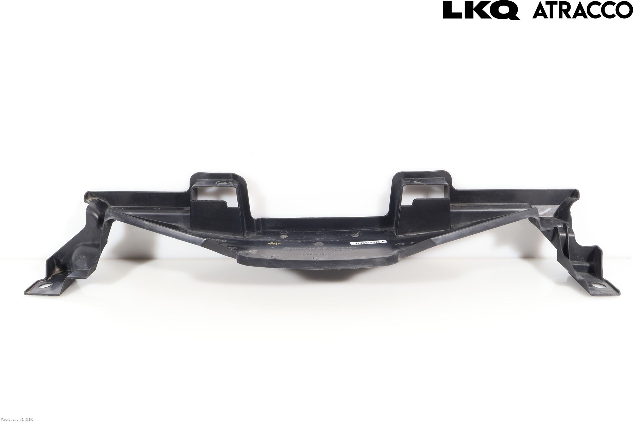 Toyota YARIS XP130 15-20 Täckplast Front