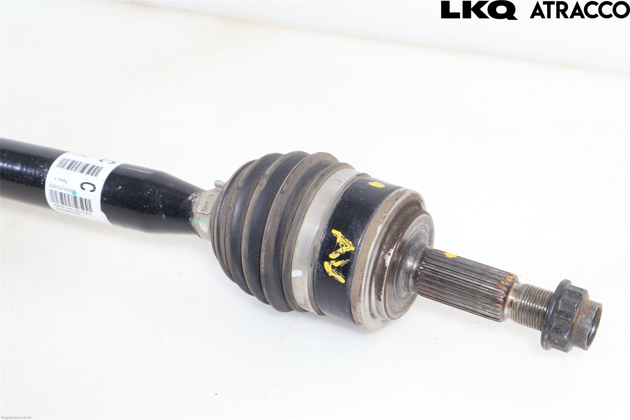 Toyota C-HR 16-23 Drivaxel Fram Höger