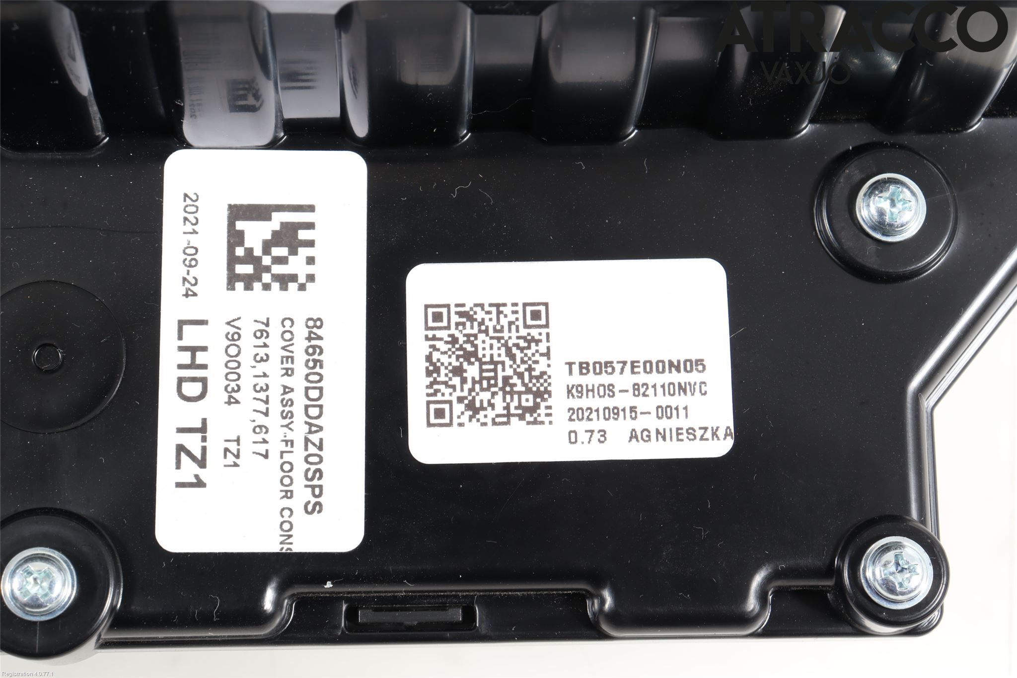 Hyundai KONA/ELECTRIC OS 18-23 Instrumentkonsoll Golv