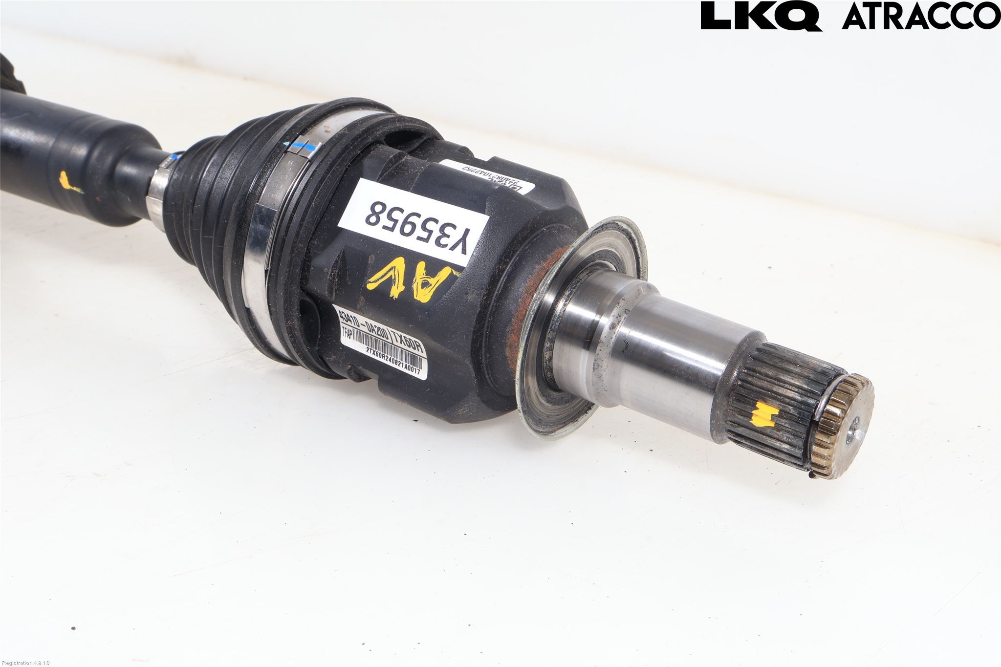 Toyota COROLLA CROSS XG10 22- Drivaxel Fram Höger