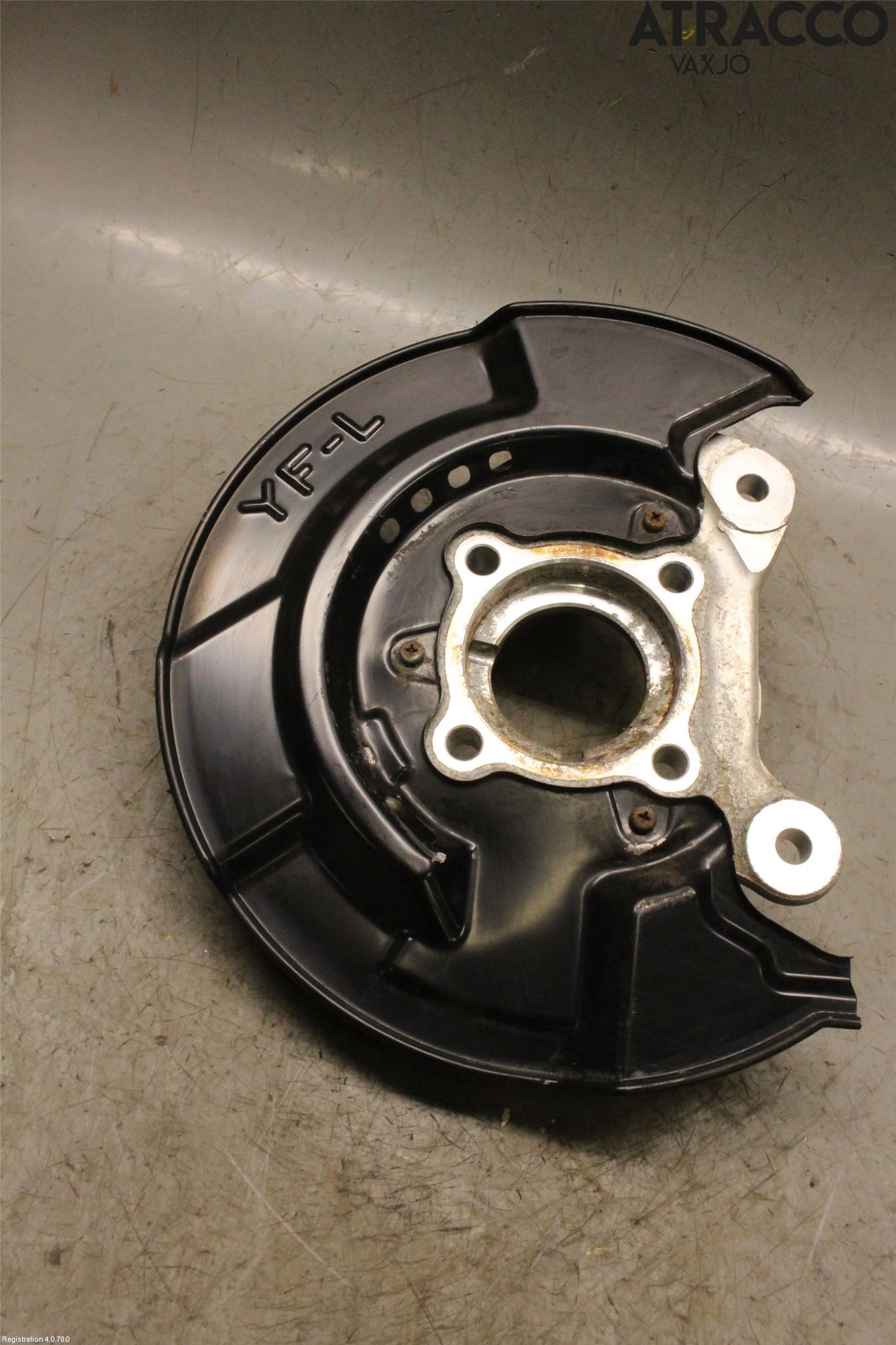 Honda E 20-23 Styrspindel Lagerhus Vä