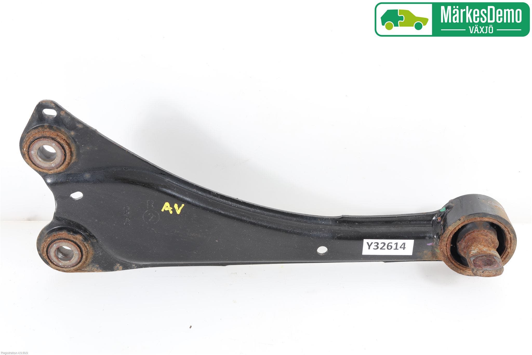 Toyota AVENSIS 16-18 Bärarm Bak Höger