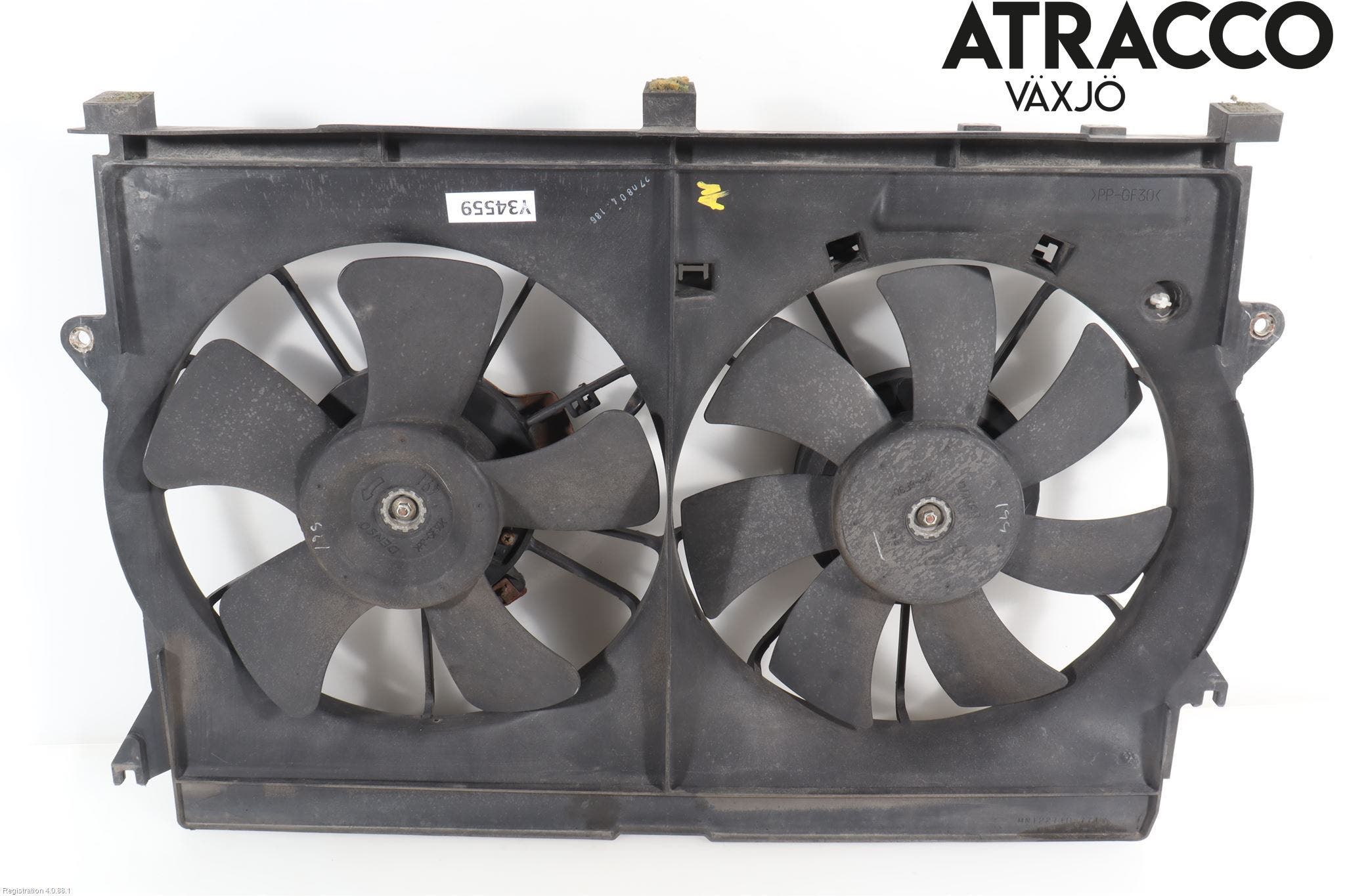 Toyota AVENSIS 03-06 Kylfläktkåpa