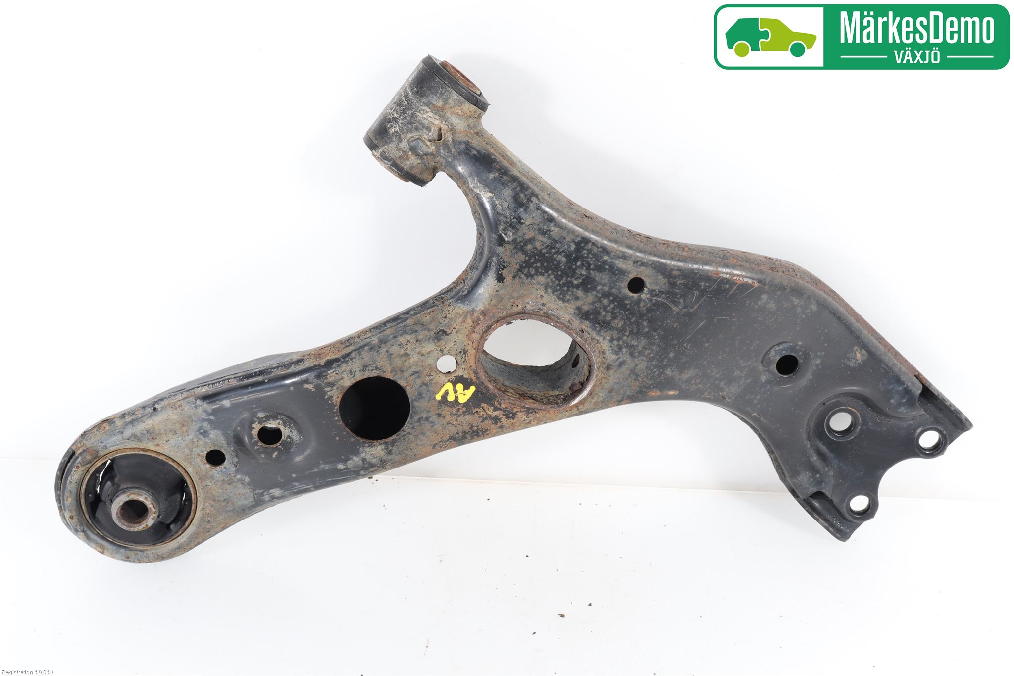 Toyota RAV4 13-18 Bärarm Fram Undre Vä