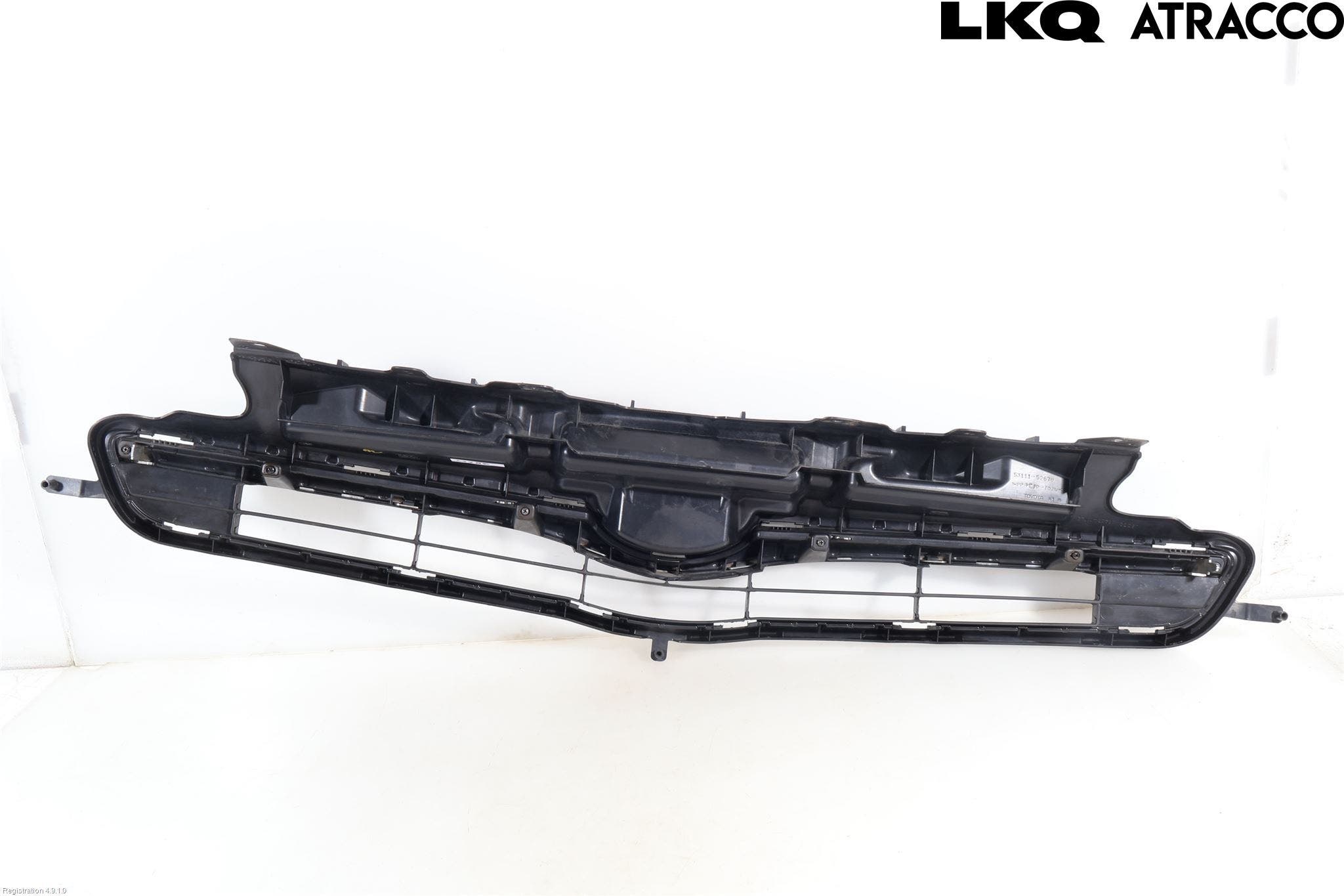 Toyota VERSO-S 11-16 Grill Komp