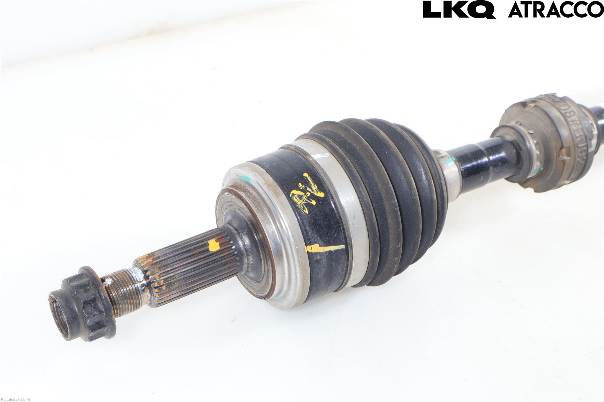 Toyota C-HR 16-23 Drivaxel Fram Vänster