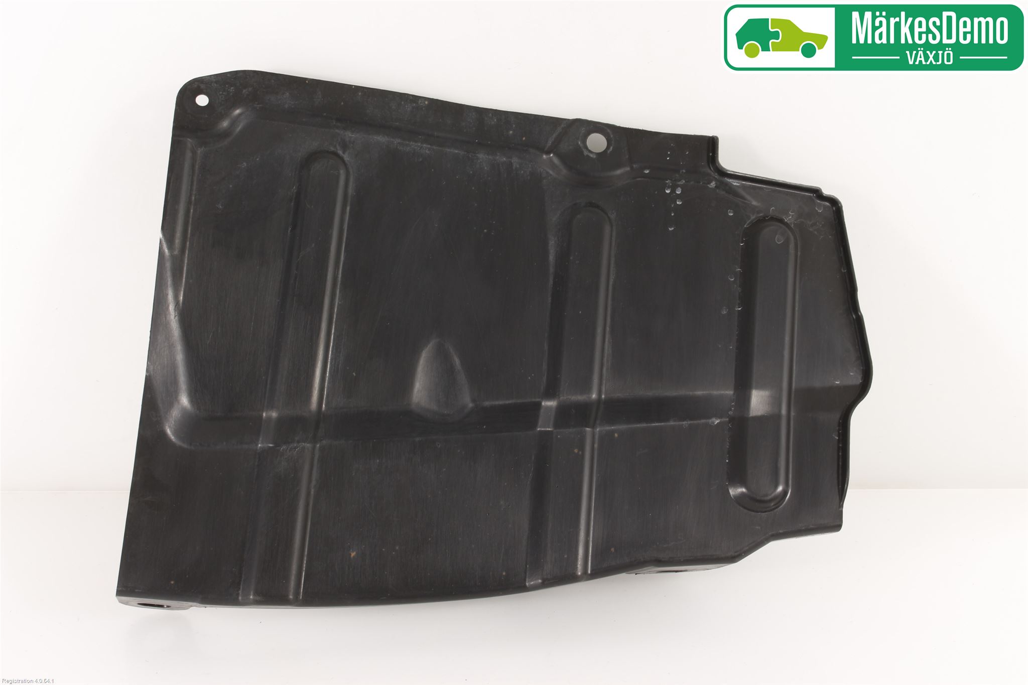 Toyota RAV4 13-18 Hasplåt Plåt-Plast