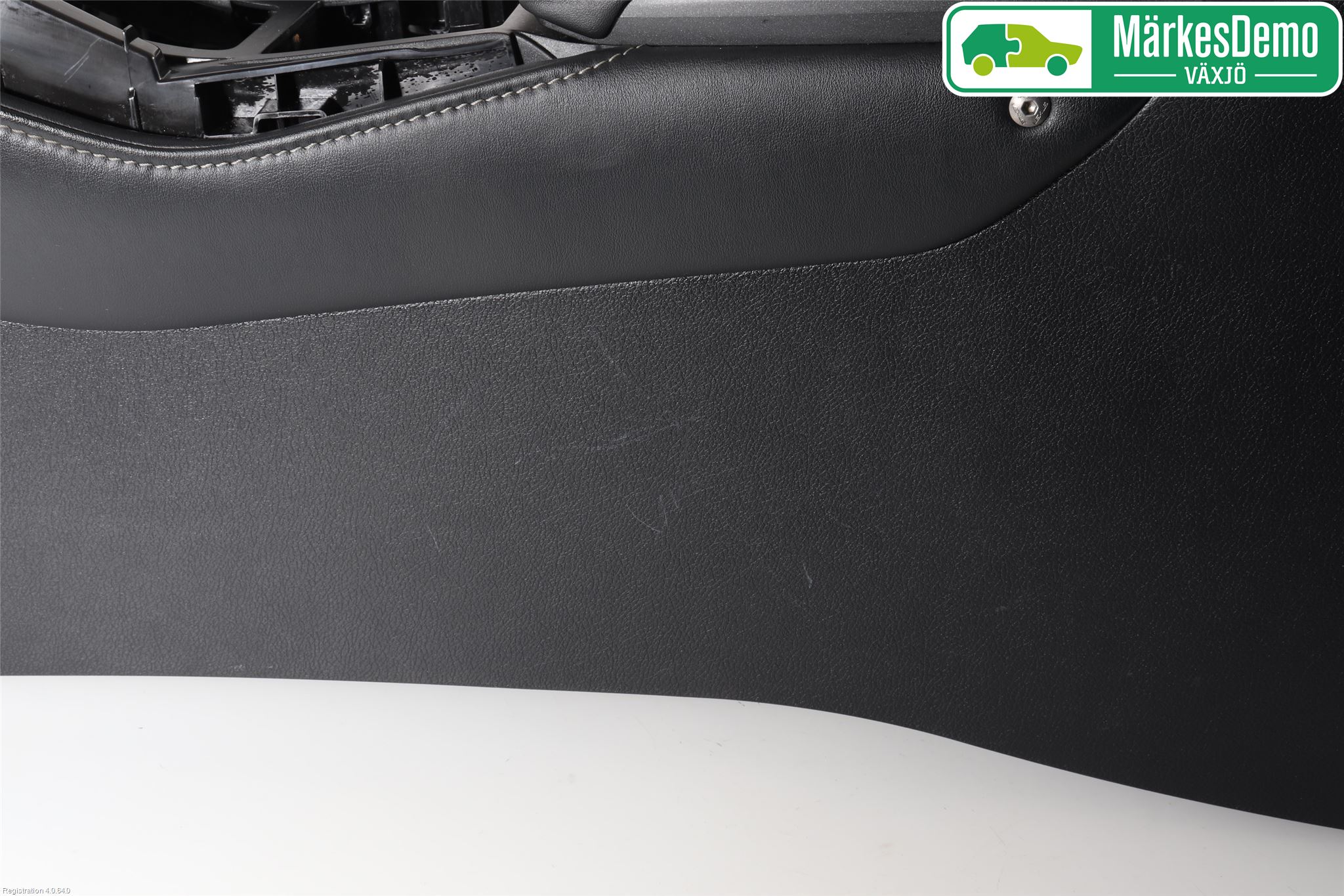 Lexus NX 300h 15-21 Instrumentkonsoll Golv