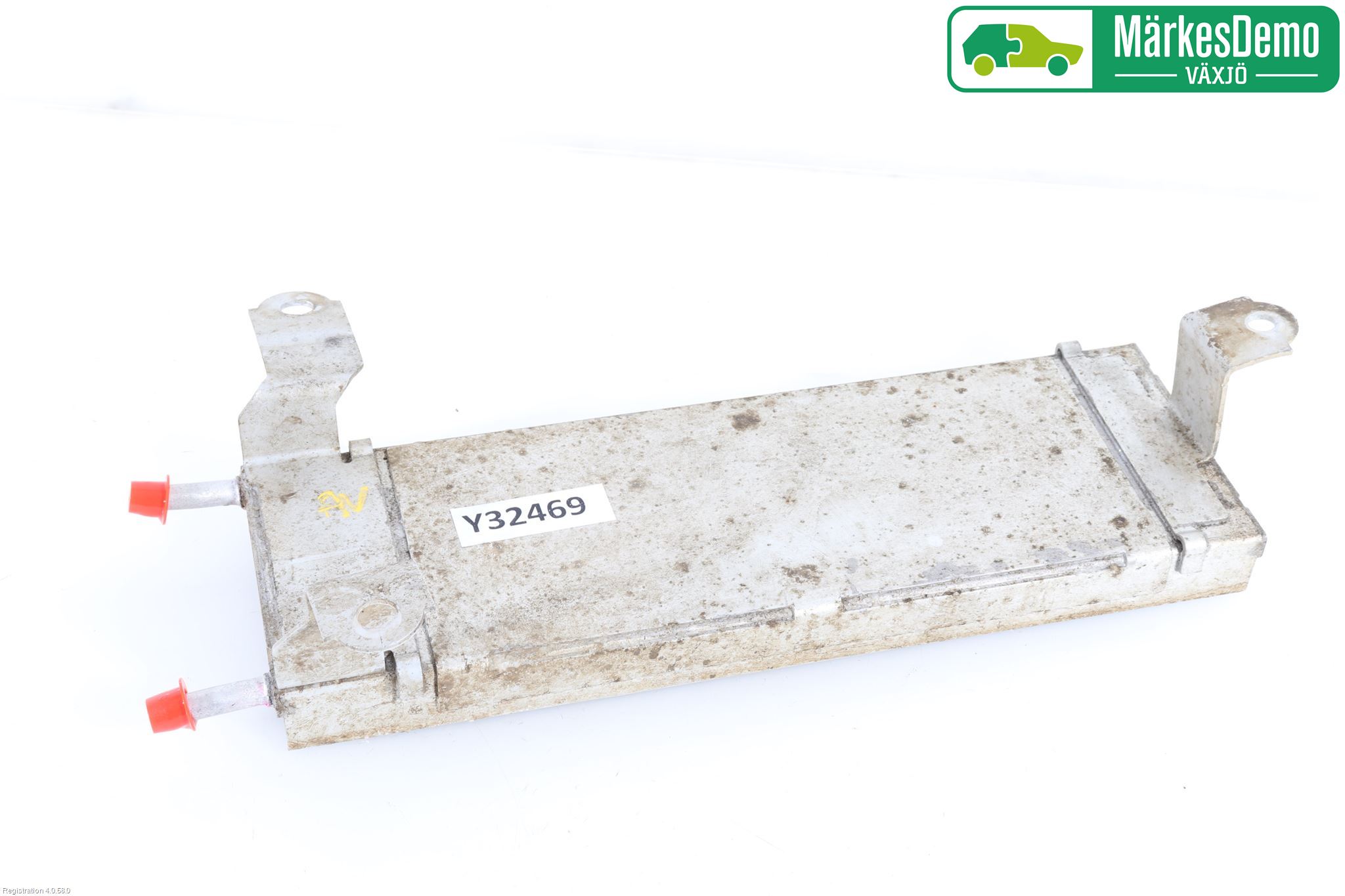Toyota HILUX 05-16 Oljekylare Automat