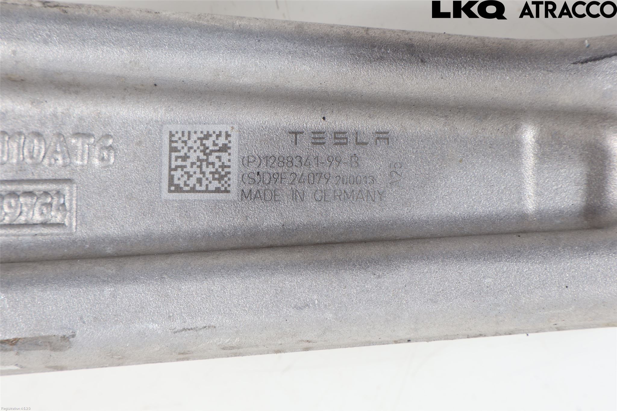 Tesla MODEL Y 21- Bärarm Fram Undre Vä