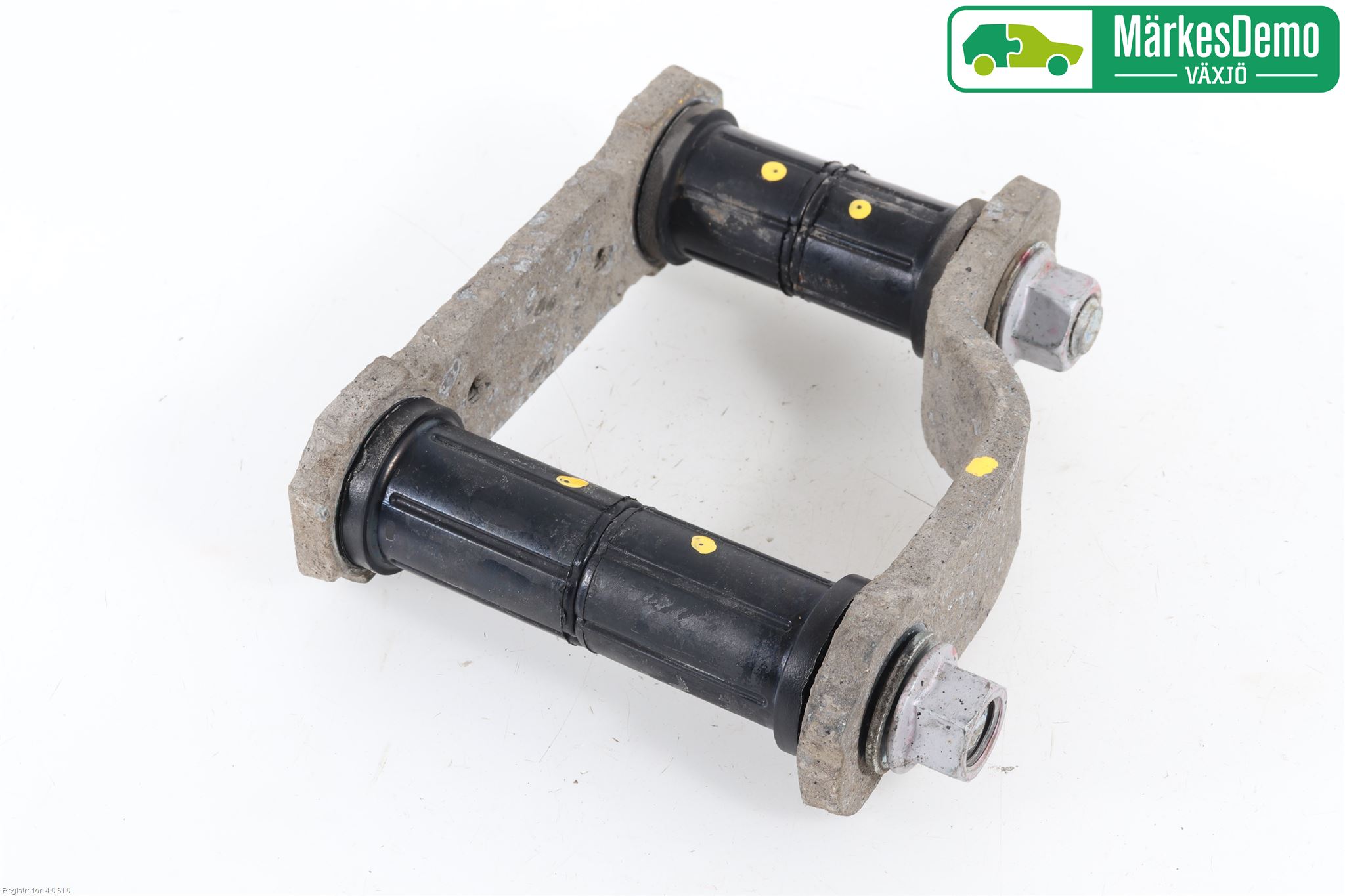 Toyota HILUX 16- Bladfjäderhänke Bak