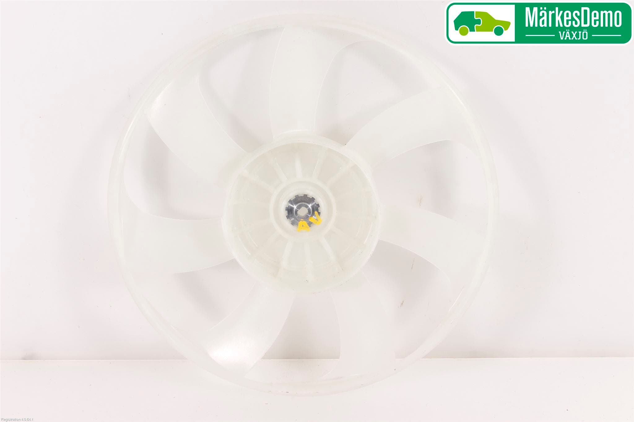 Toyota AURIS 13-19 Kylfläkt-Vinge