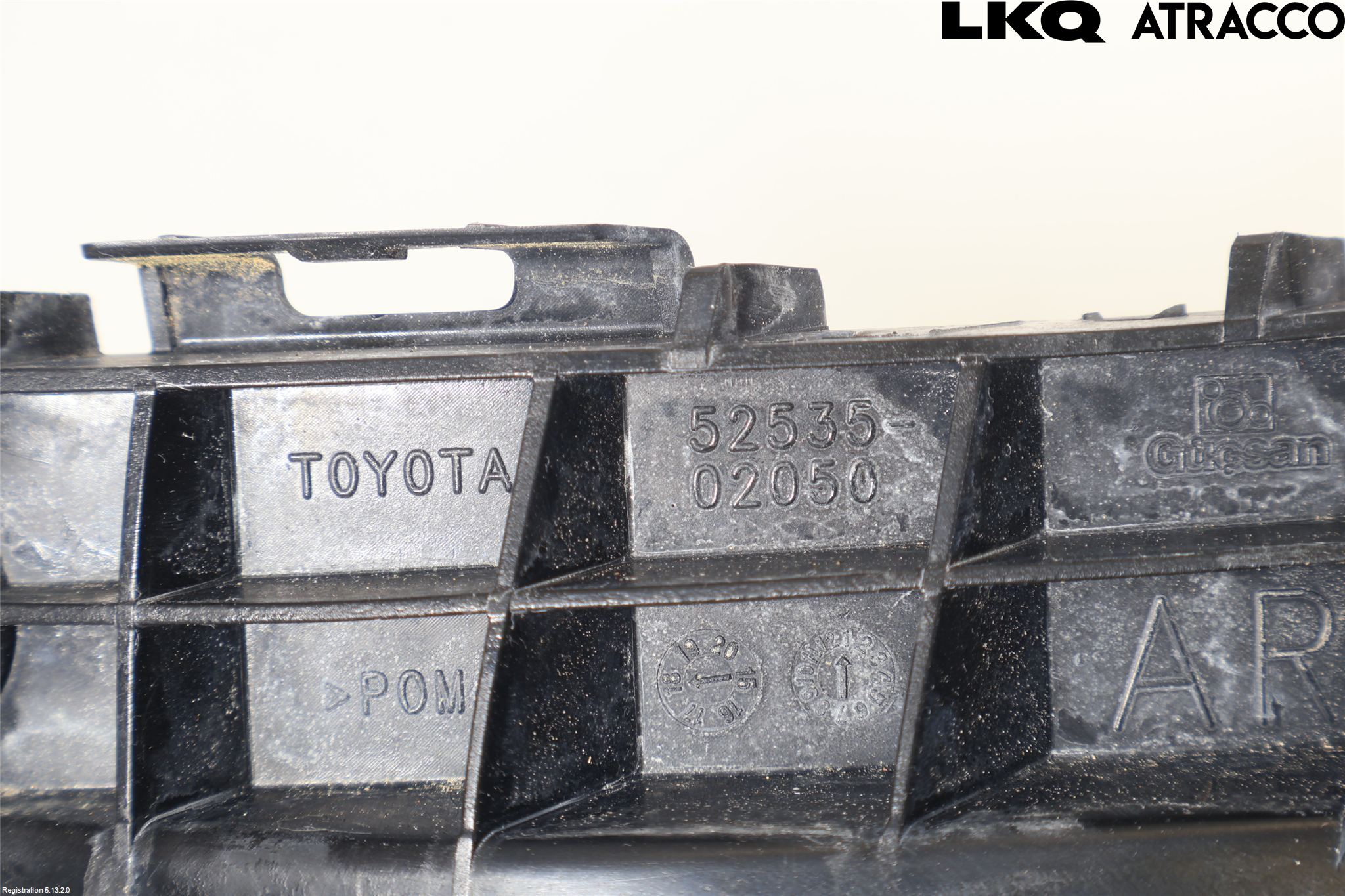 Toyota AURIS 13-19 Stötfångarfäste Fram Hö