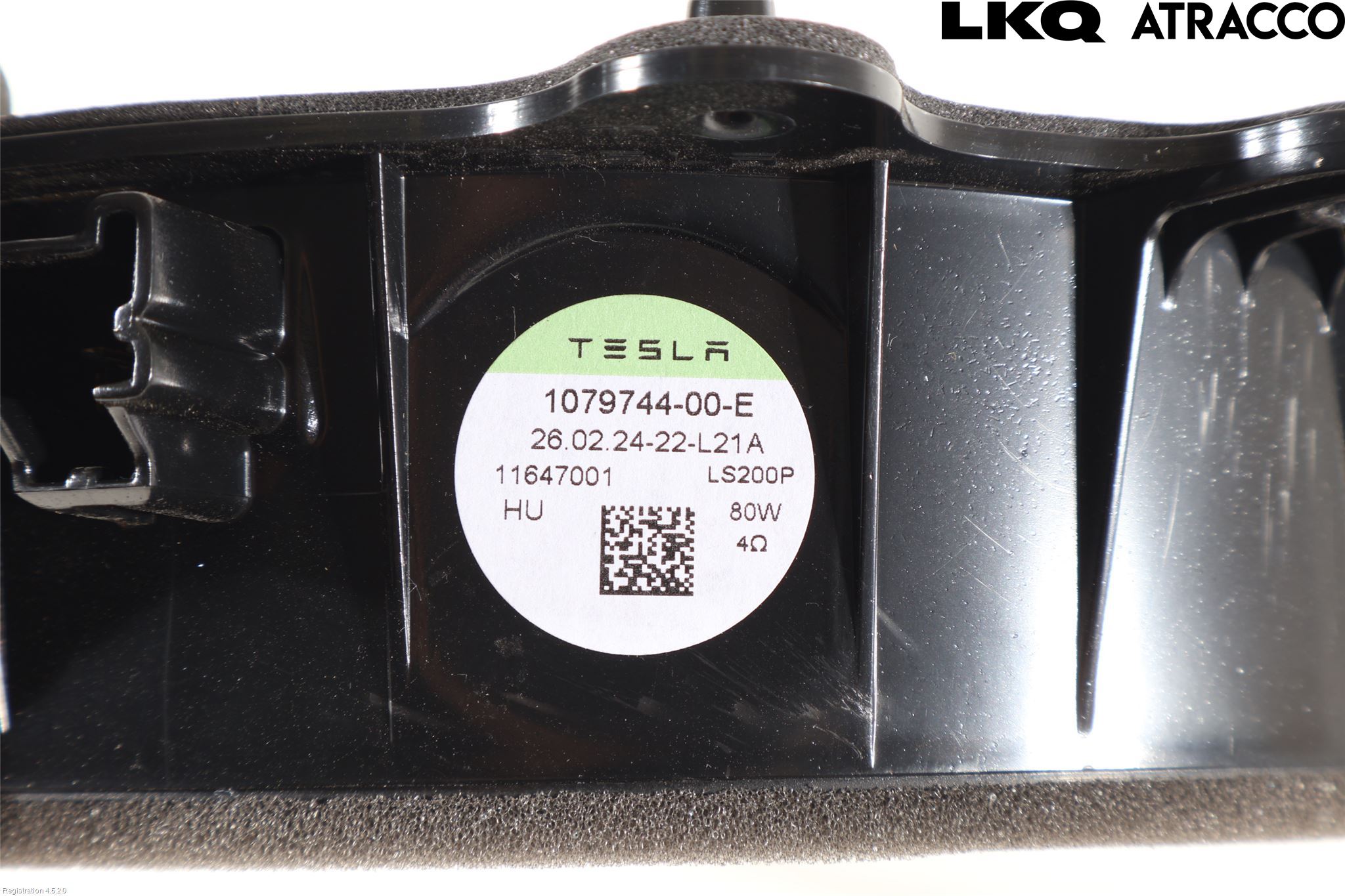 Tesla MODEL Y 21- Högtalare