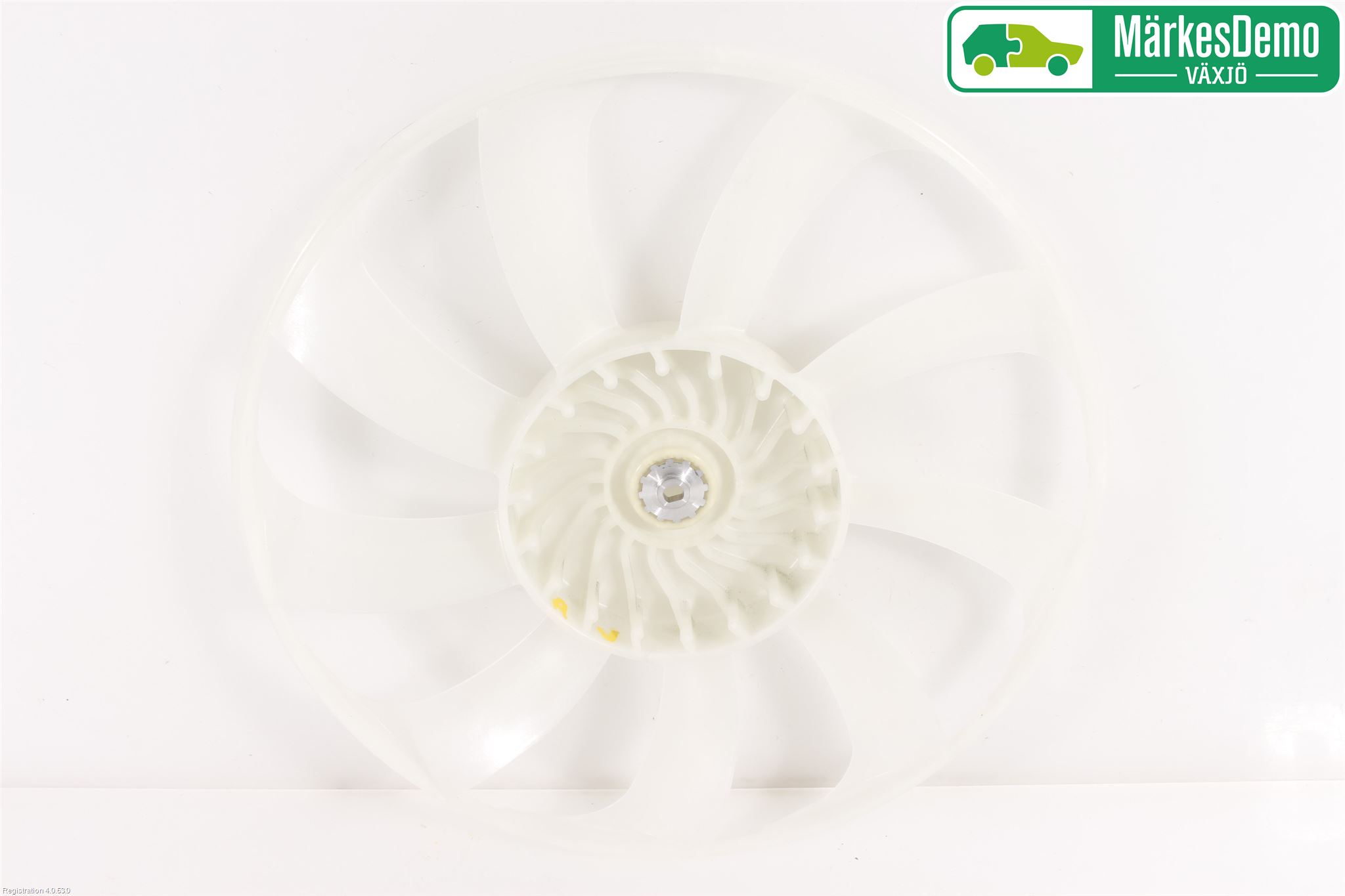 Toyota AURIS 13-19 Kylfläkt-Vinge