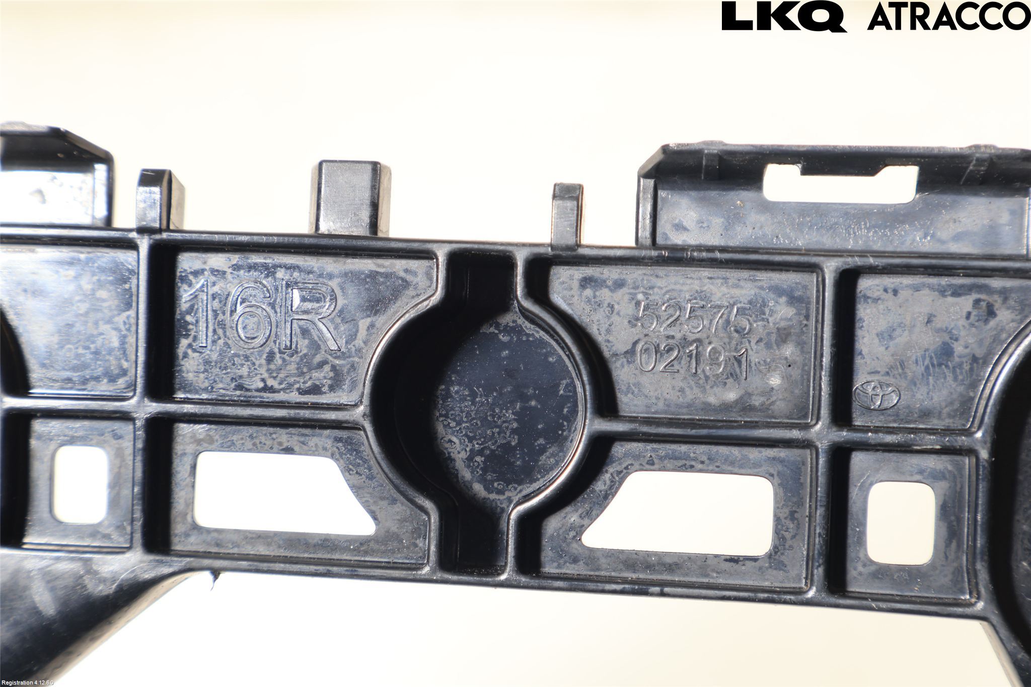 Toyota COROLLA 19- Stötfångarfäste Bak Hö