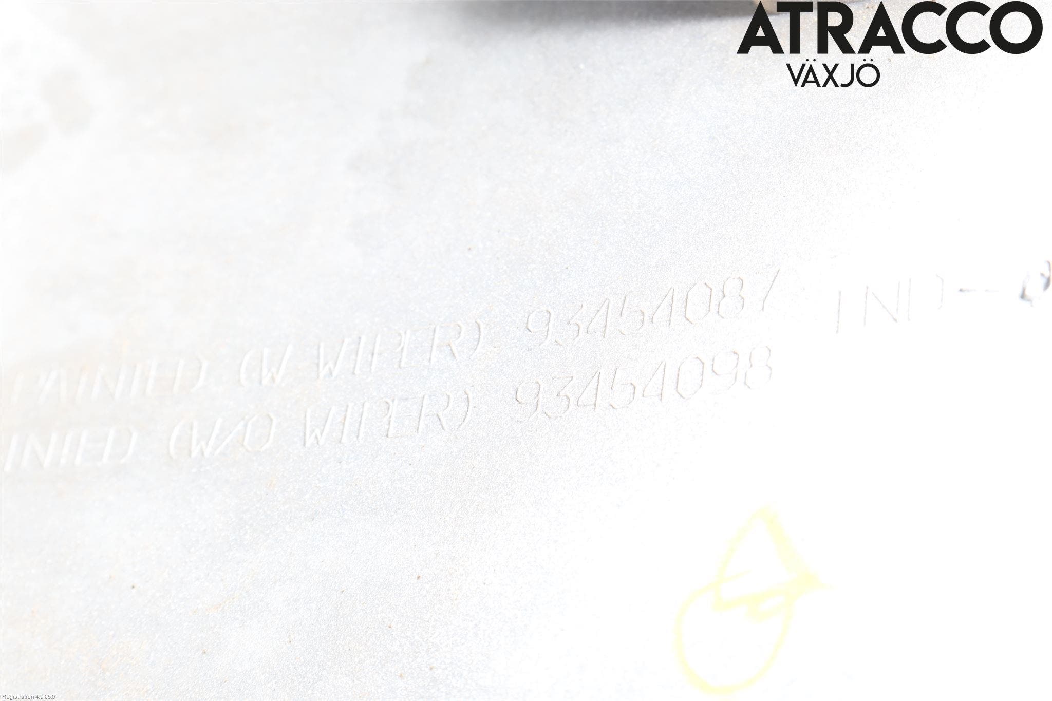 Opel VIVARO 15-19 Bakljussarg