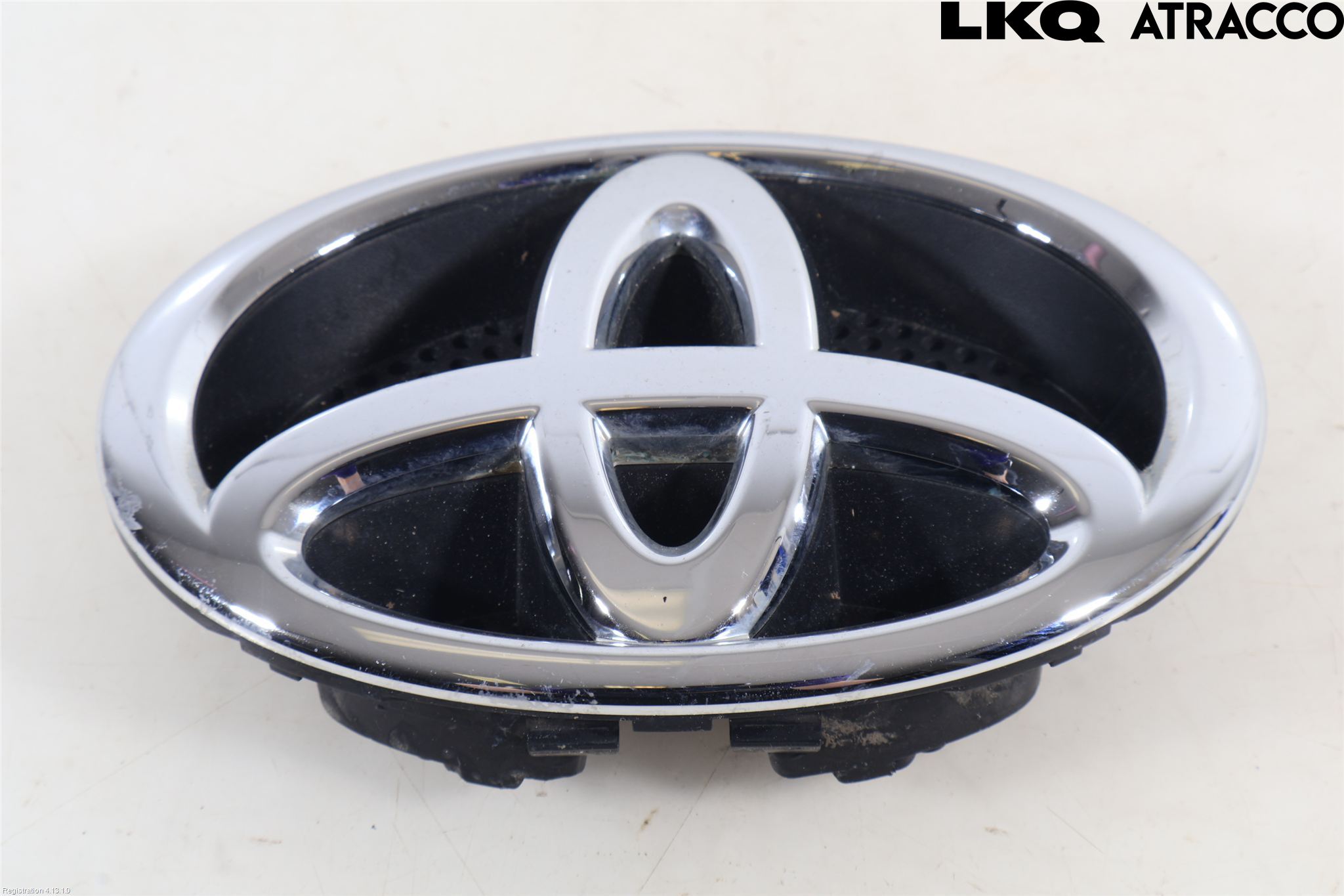 Toyota AURIS 10-12 Emblem