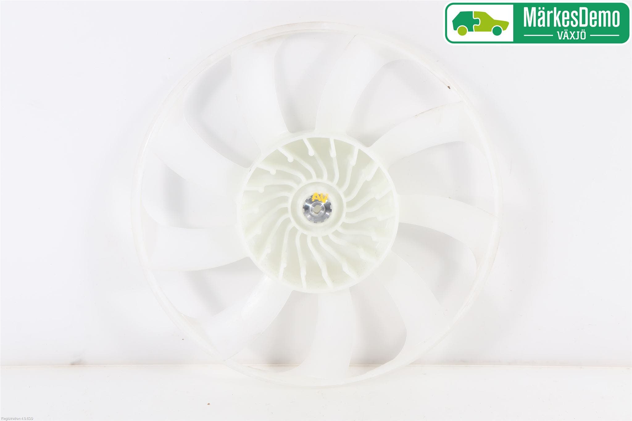 Toyota RAV4 13-18 Kylfläkt-Vinge