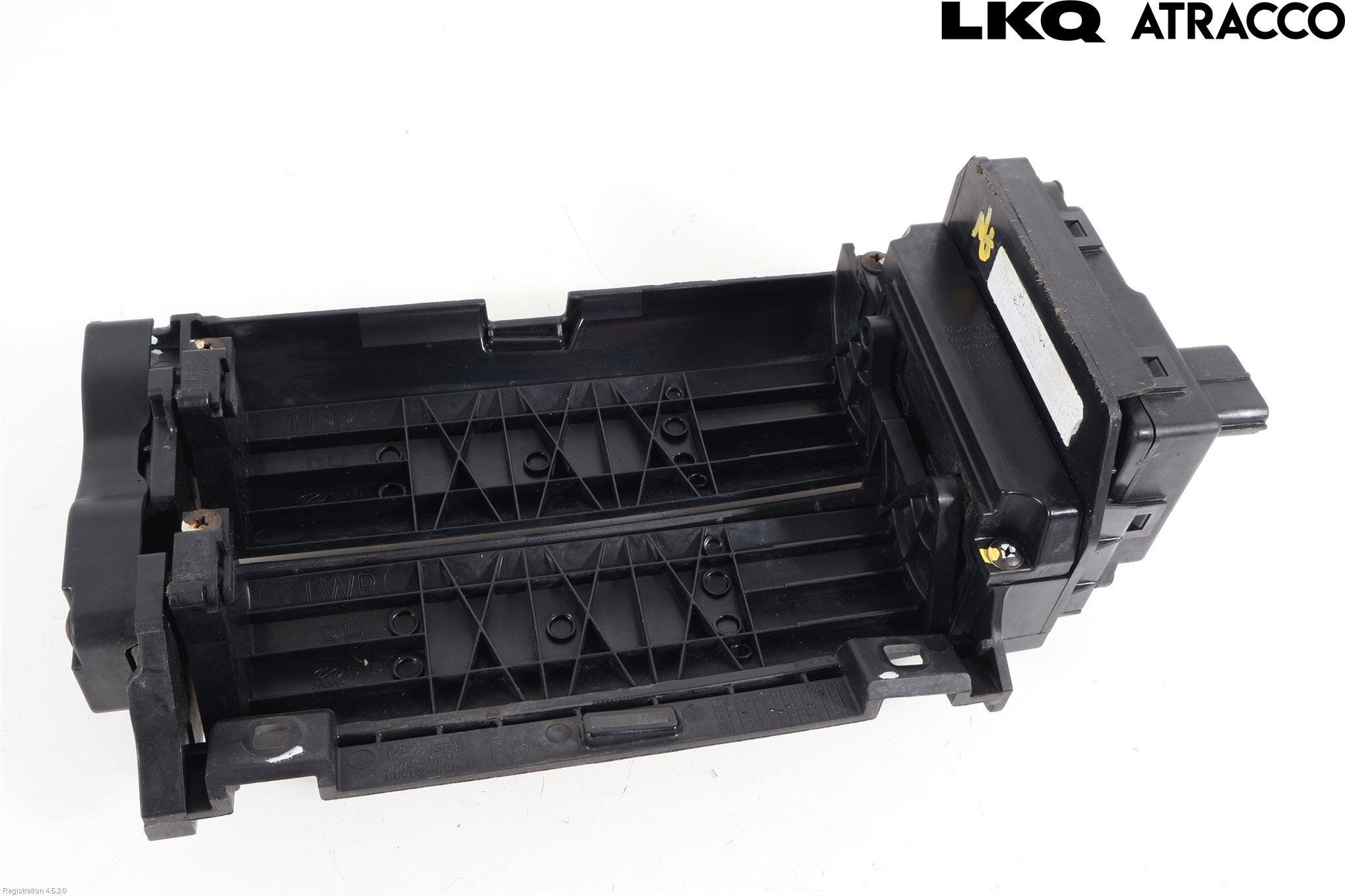 Hyundai IONIQ AE 17-22 Deflektor Plåt-Plast Kylning