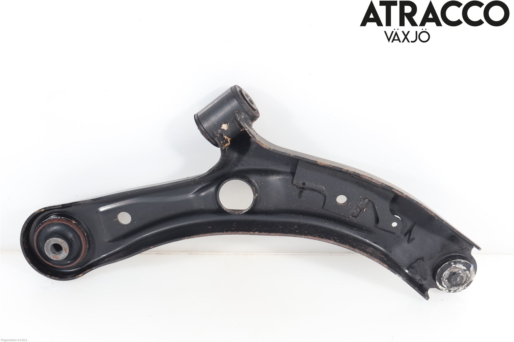 Suzuki SWIFT 11-16 Bärarm Fram Undre Vä