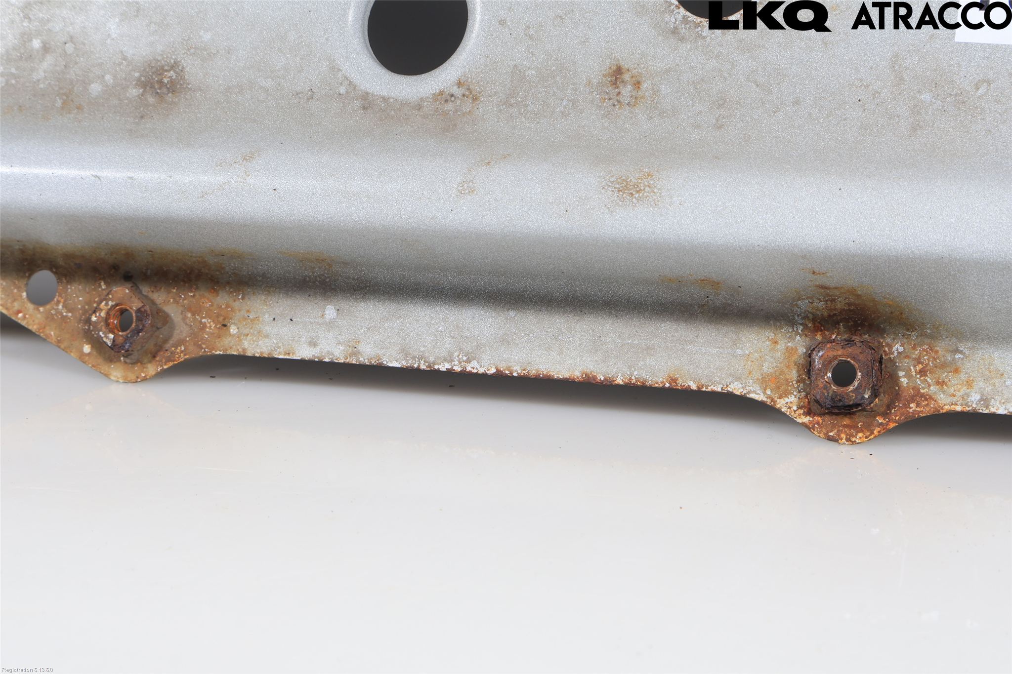 Toyota YARIS XP130 15-20 Frontplåt Undre