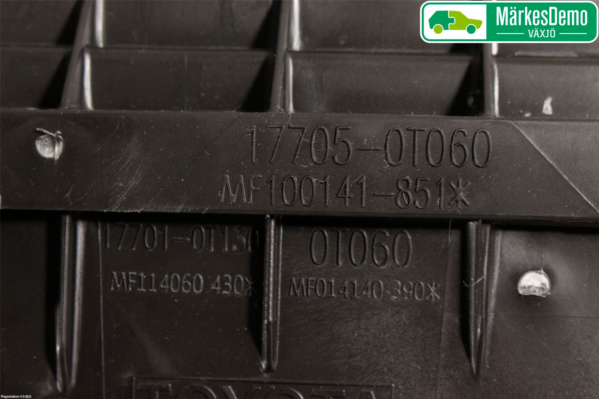 Toyota AURIS 13-19 Luftrenare