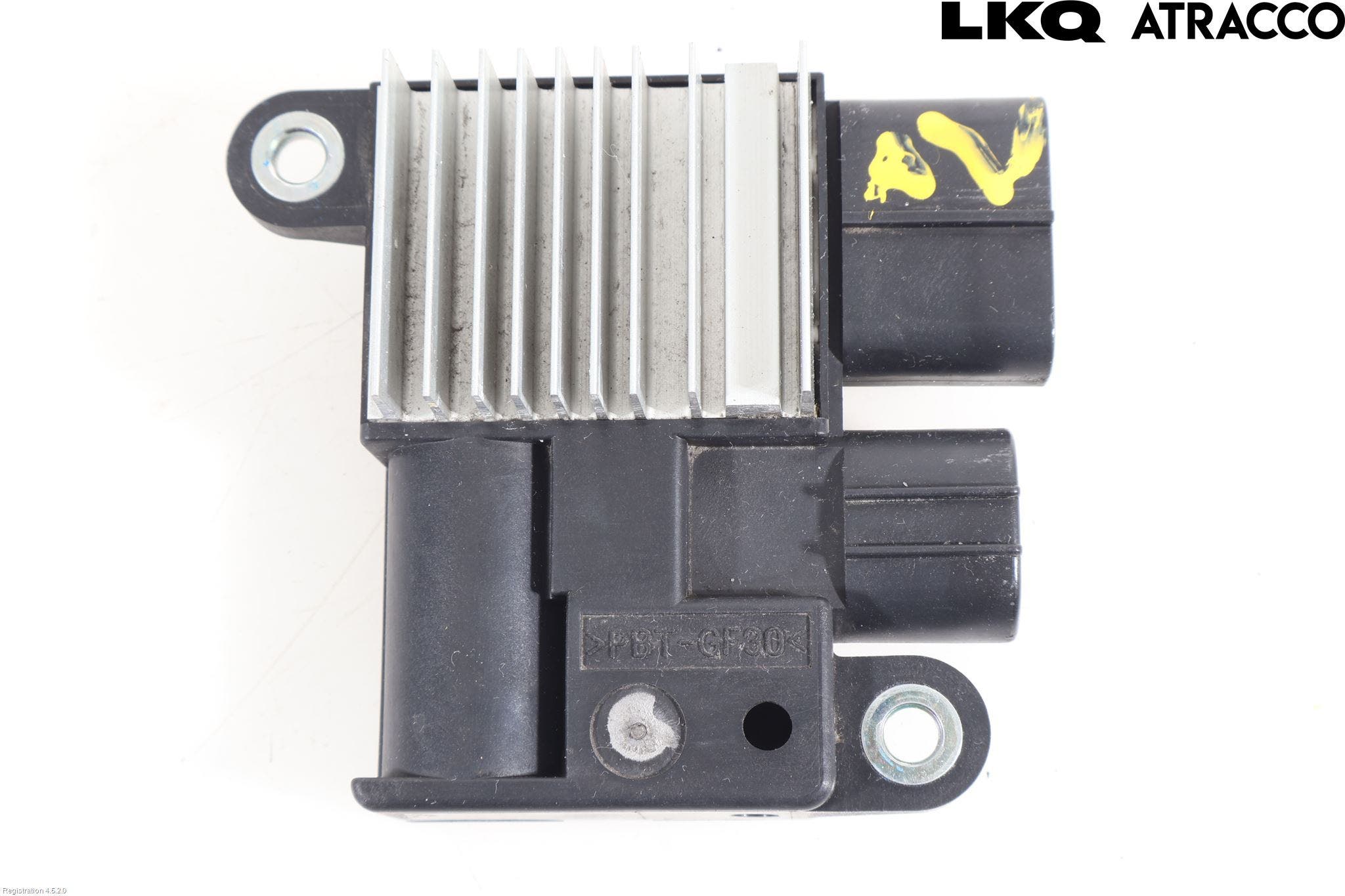 Toyota YARIS XP21 20- Kylfläktsmotstånd